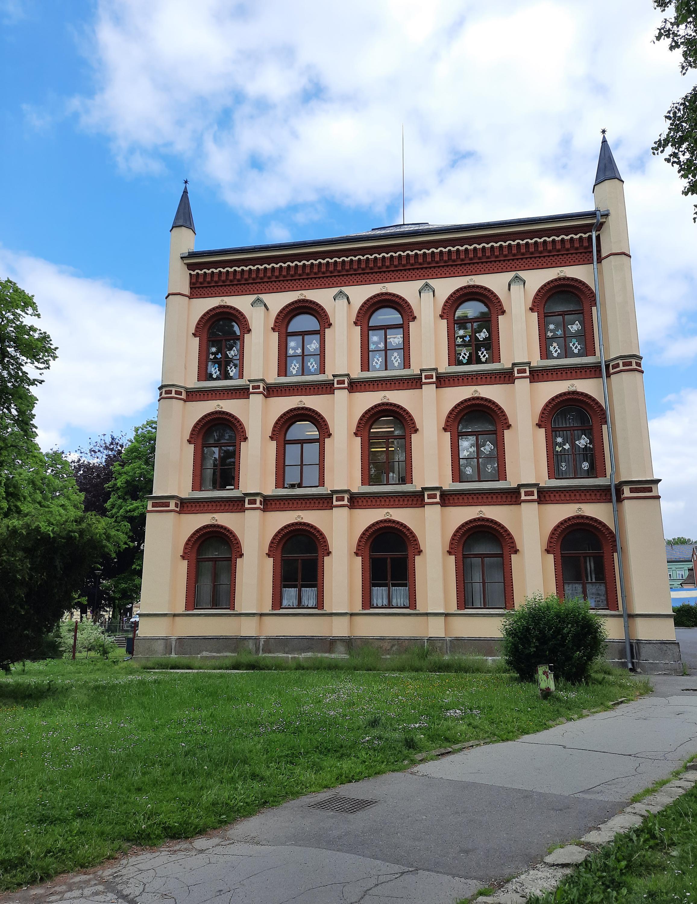 Speciální a Praktická škola , Šluknov , Tyršova 710 foto 4