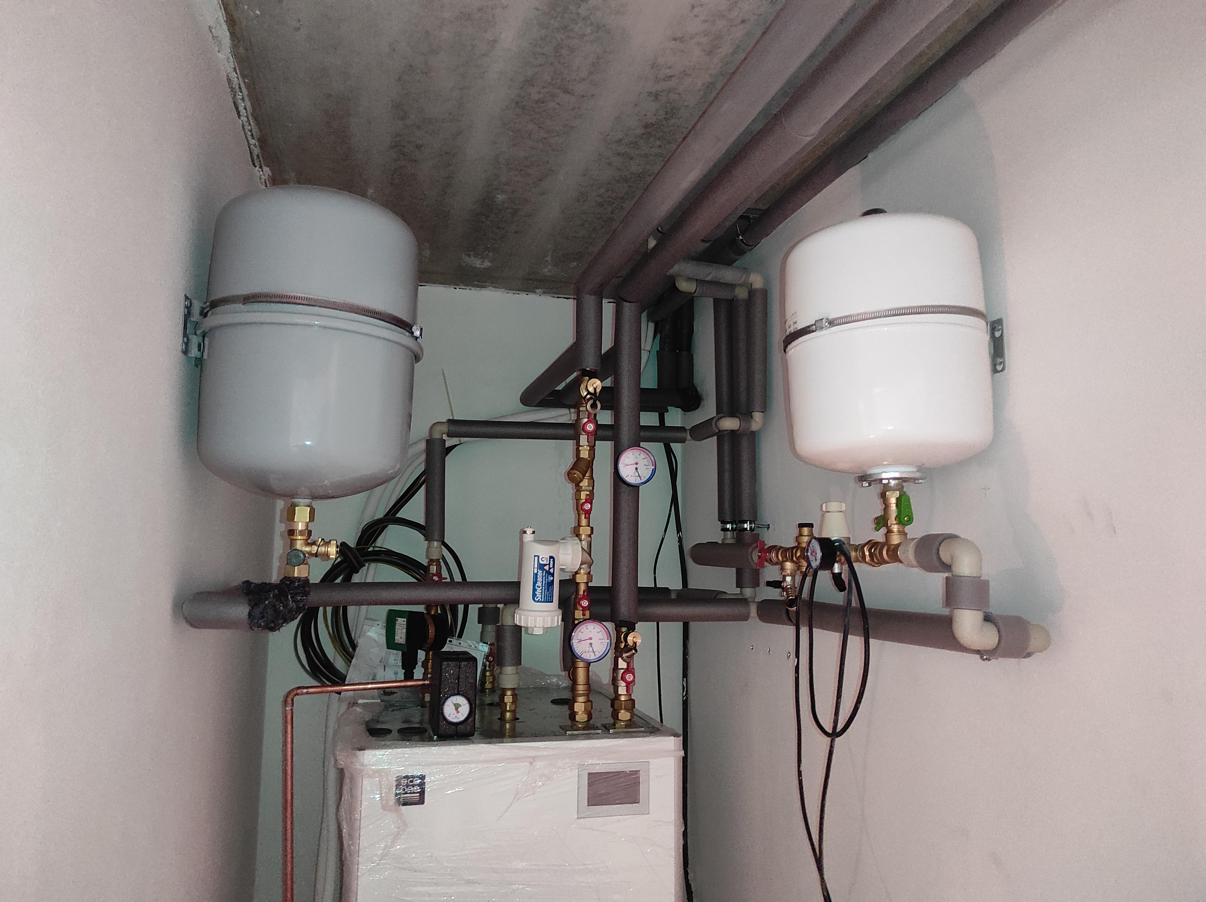 Petr Šmejkal VODA-TOPENÍ-PLYN