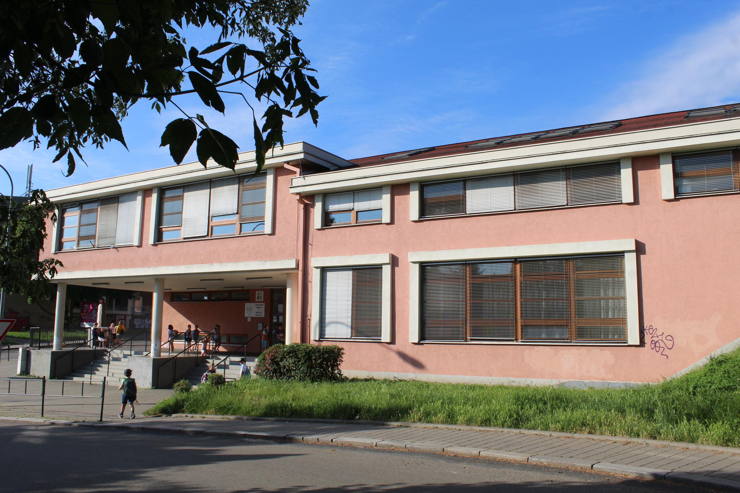 ZŠ Brno, Uprkova foto 4