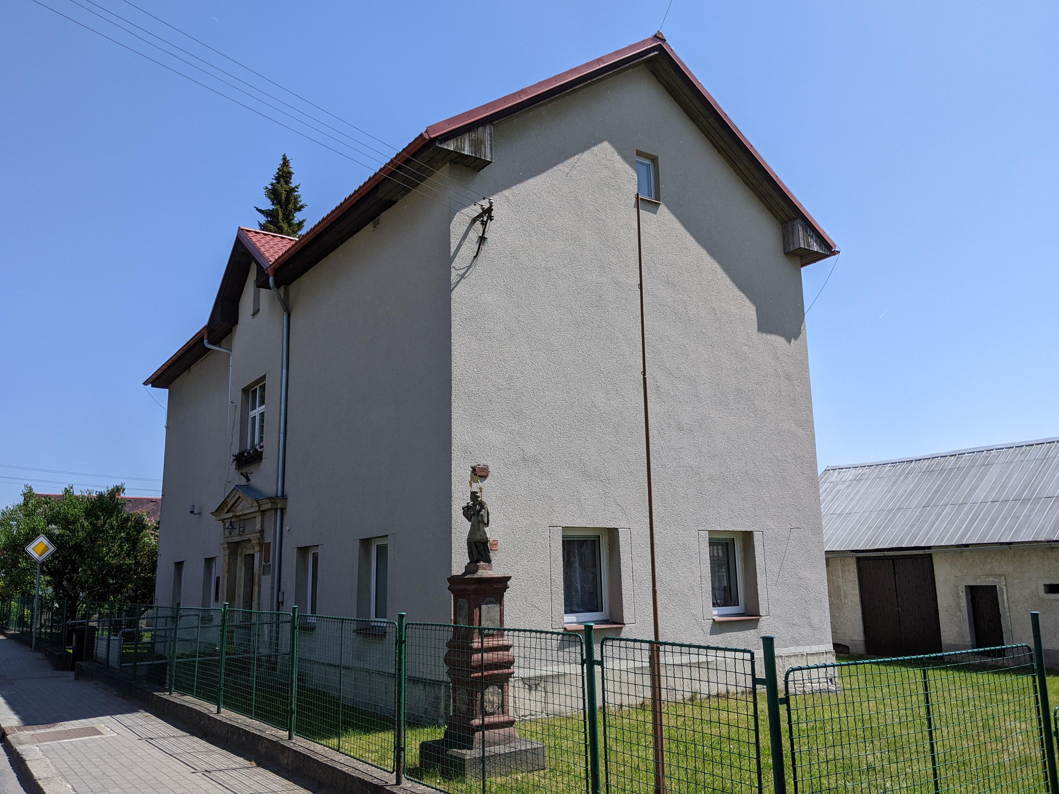 Příšovice - obecní úřad foto 3