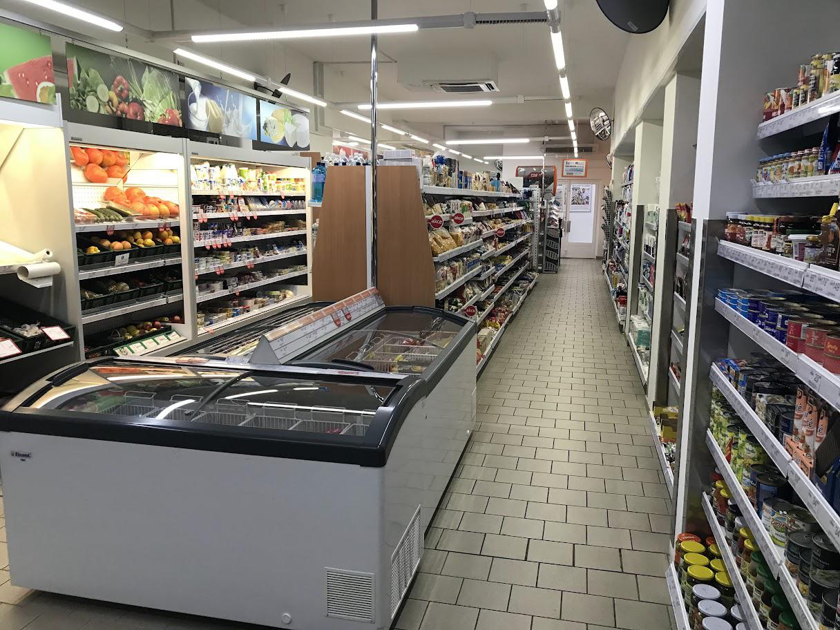 Jednota, spotřební družstvo v Hodoníně - COOP foto 3