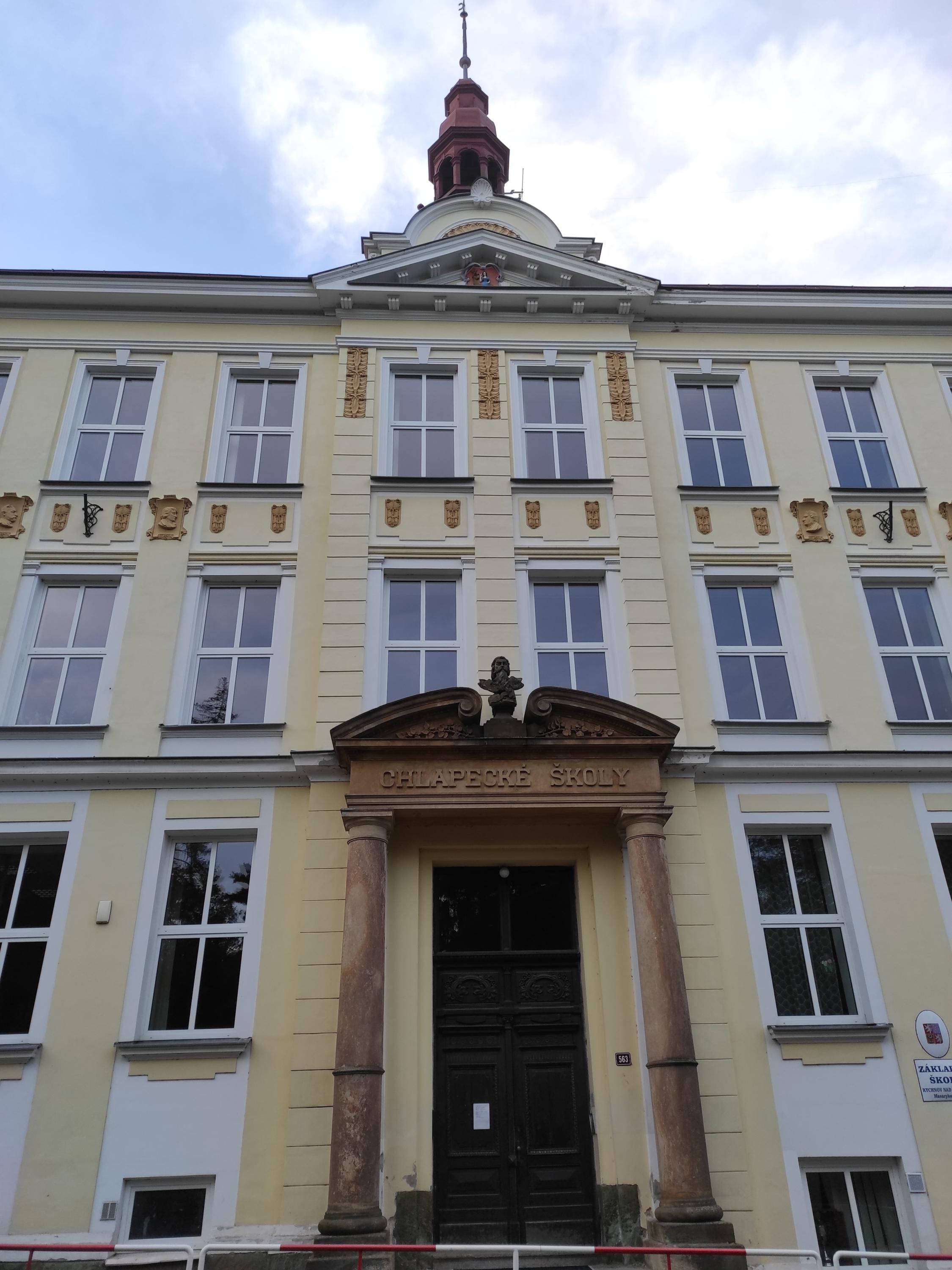 ZŠ Rychnov nad Kněžnou, Masarykova foto 2