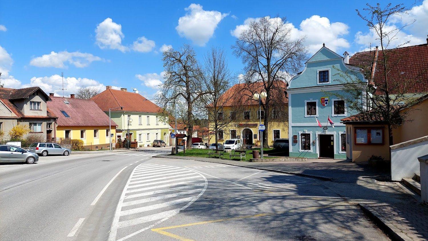 Římov - obecní úřad foto 2