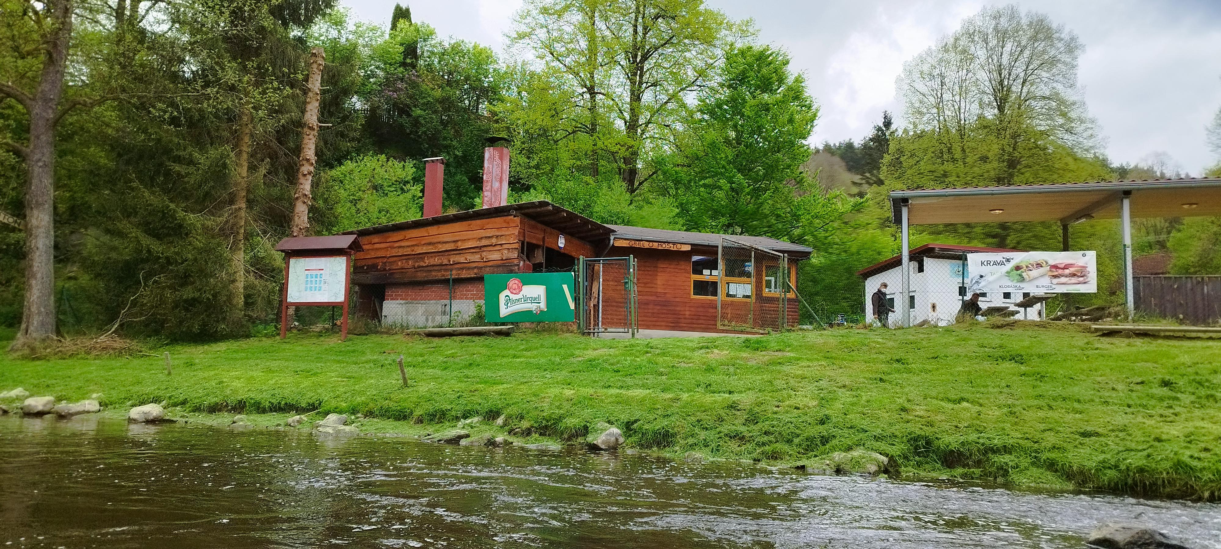 Občerstvení u mostu Zátoň foto 3