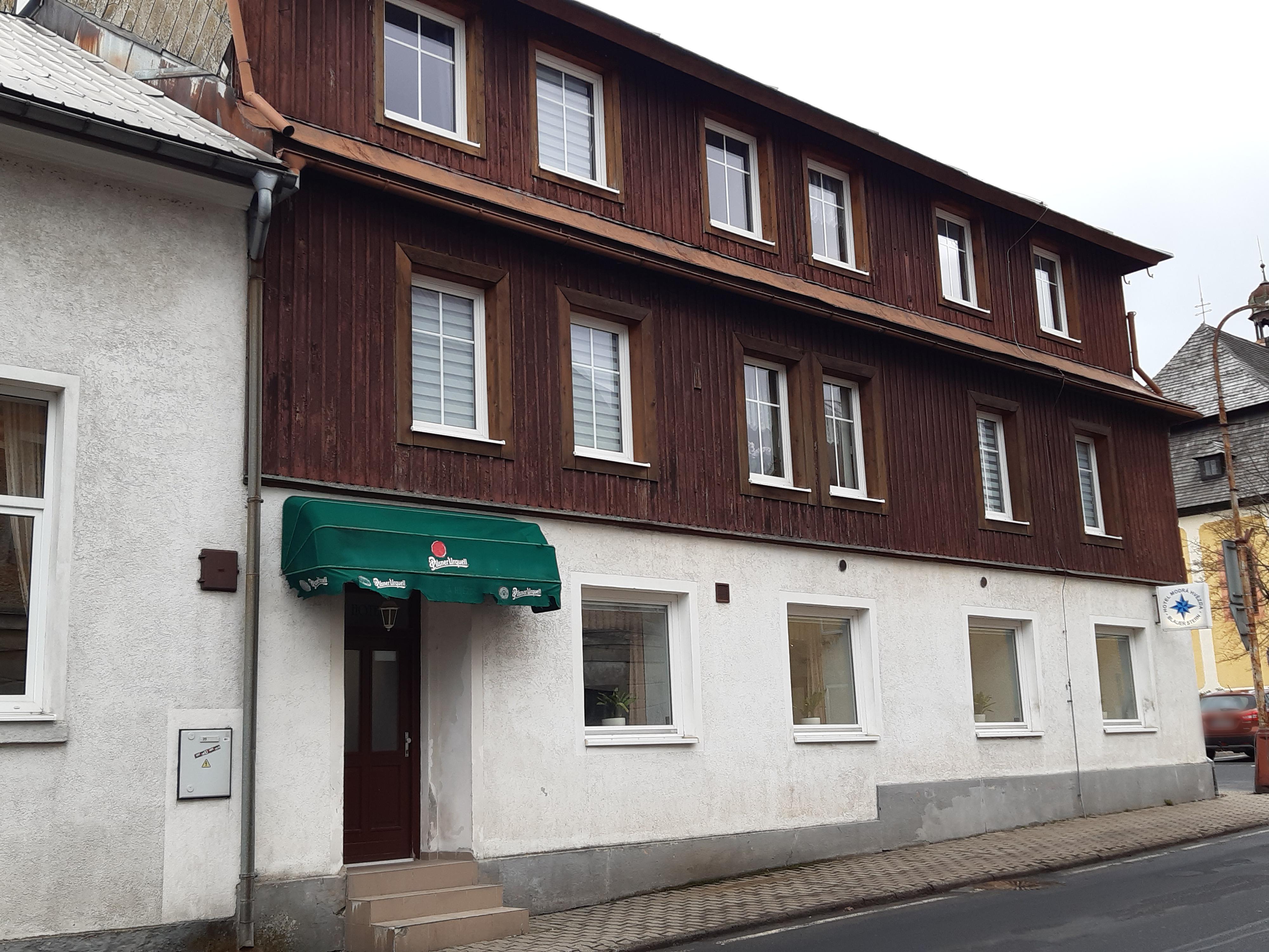 Restaurace & Hotel Modrá hvězda foto 2