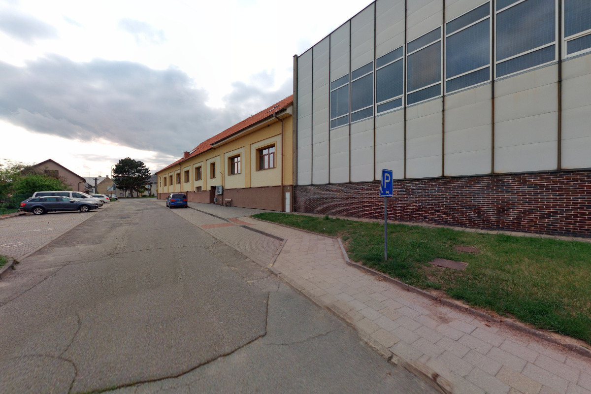 Lezecká stěna SPL Pustiměř