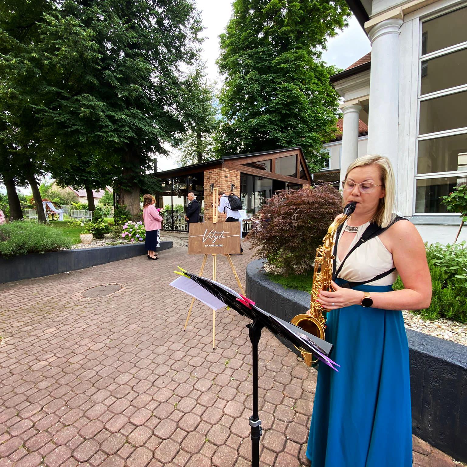 Saxofon - Magdaléna Dolejšová foto 2