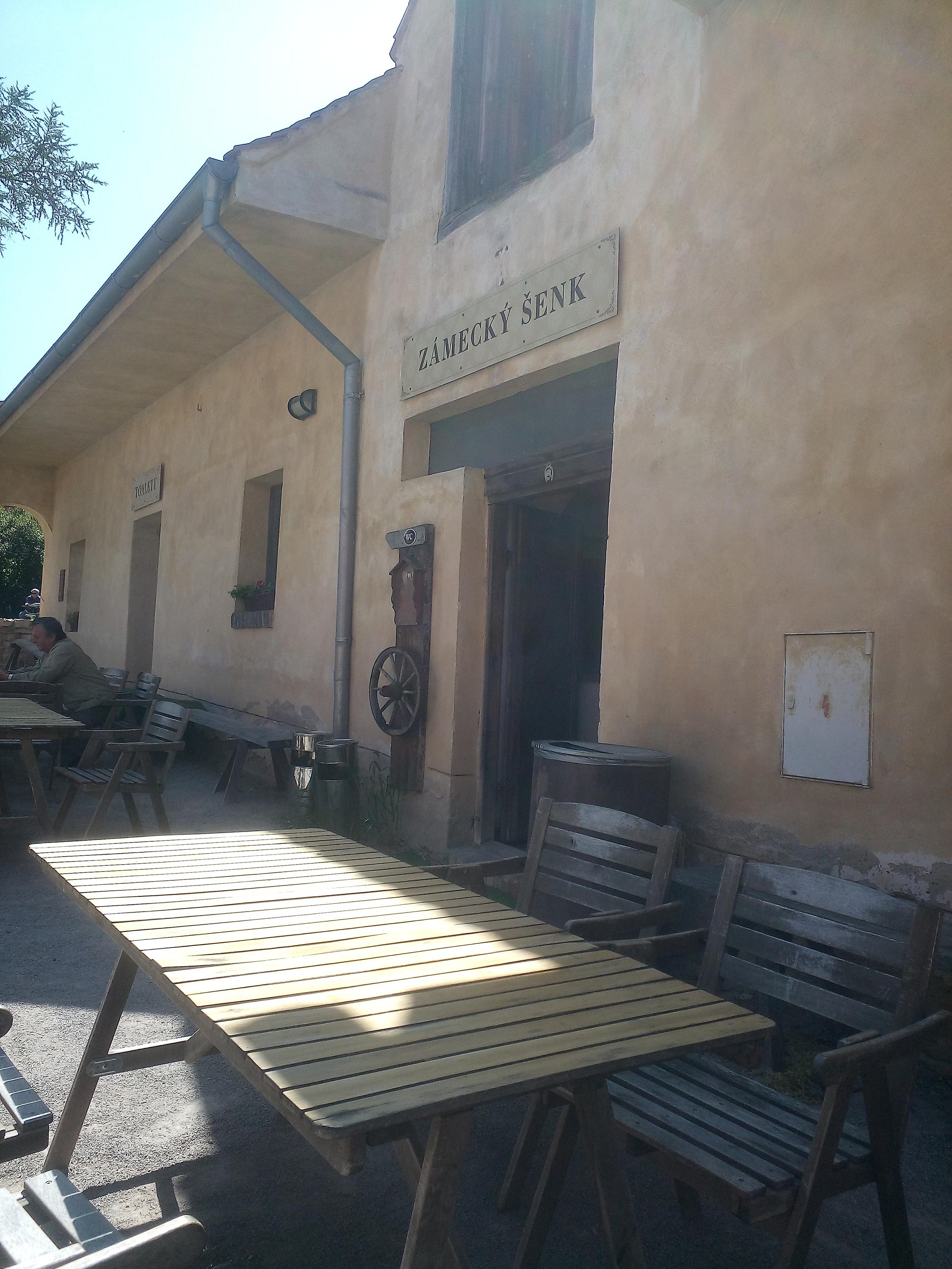 Občerstvení Zámek Nový Hrad foto 4