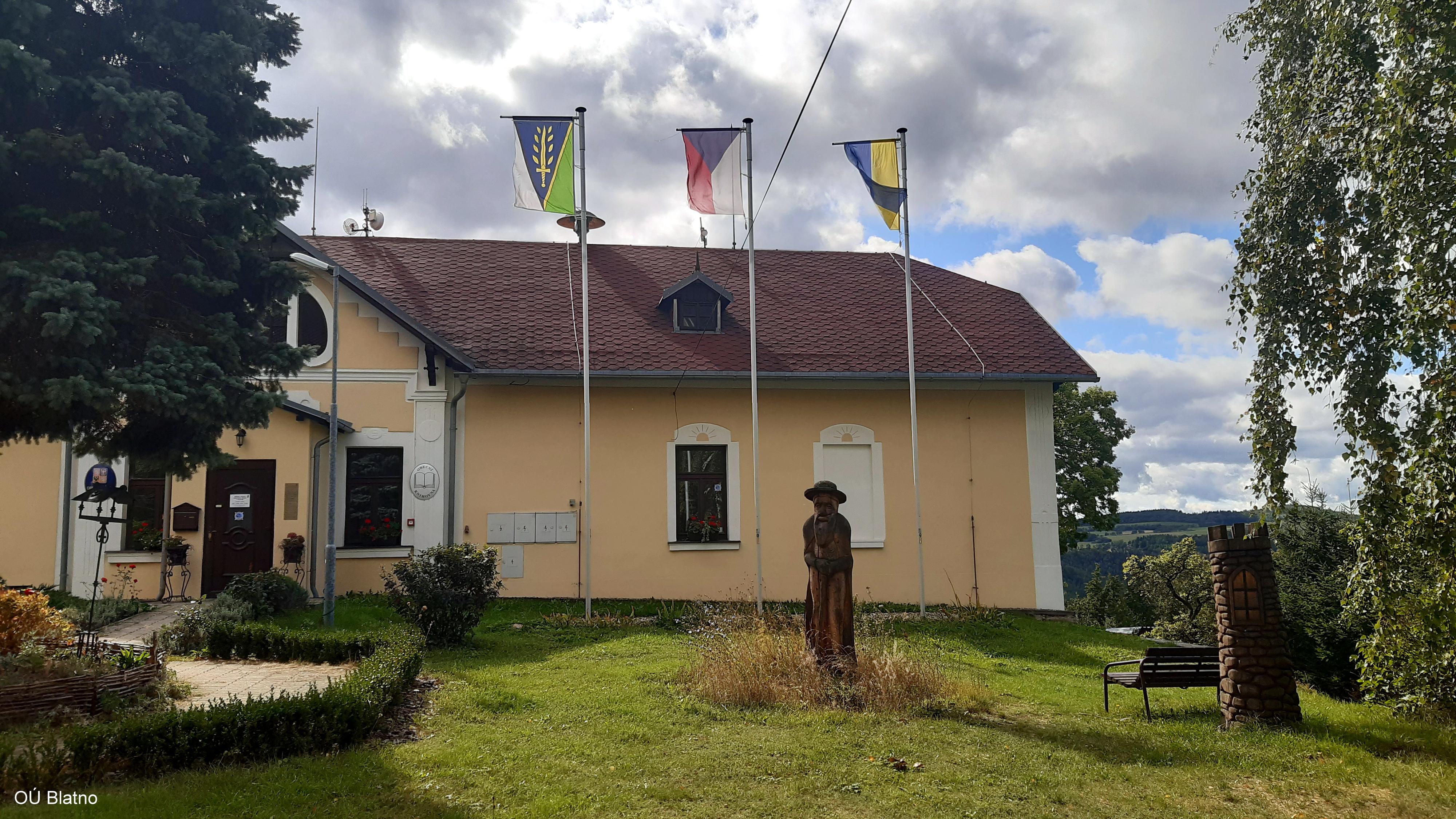 Blatno - obecní úřad foto 3