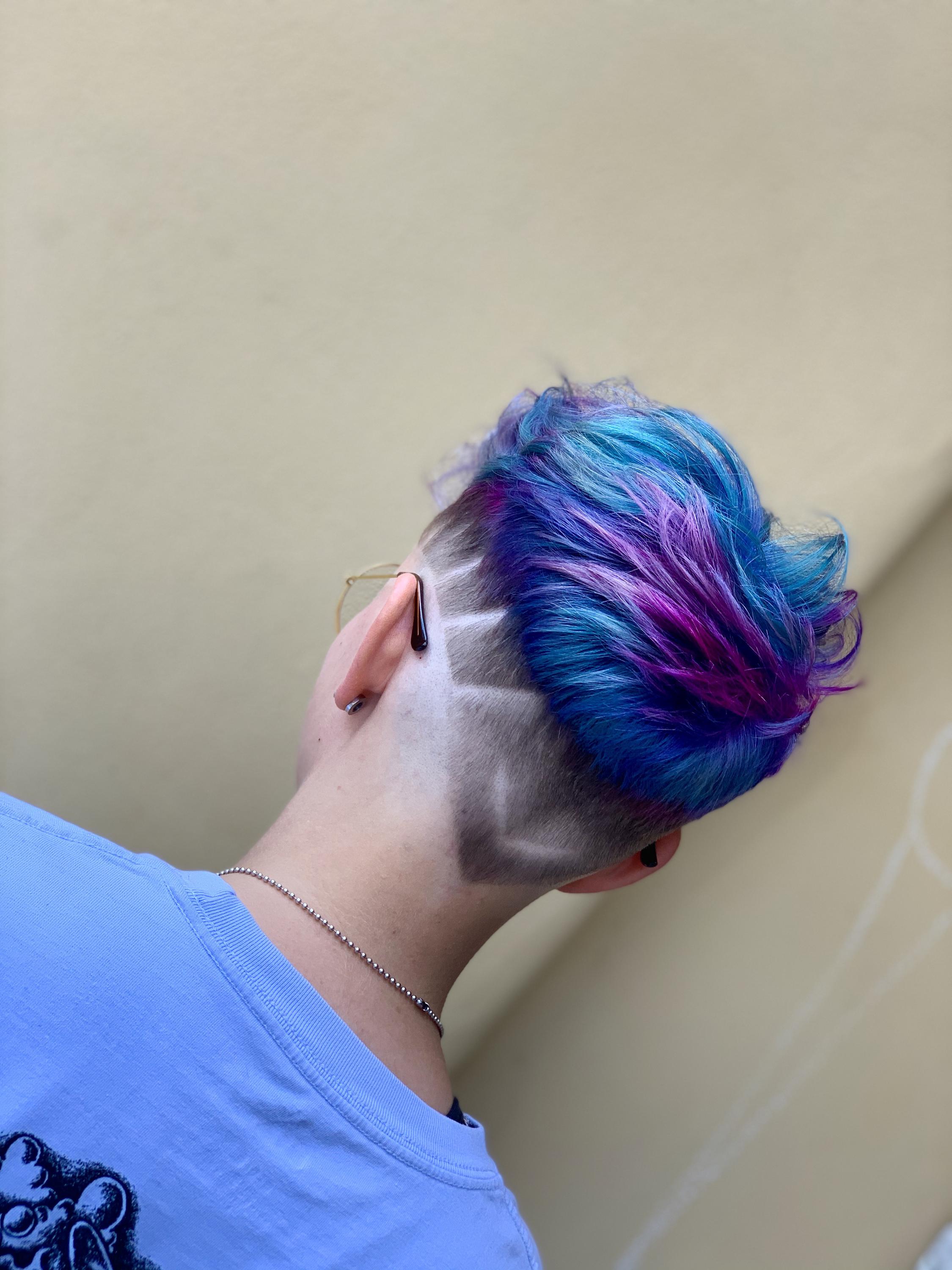 Benedikta Koryntová - The Barber Bee foto 2