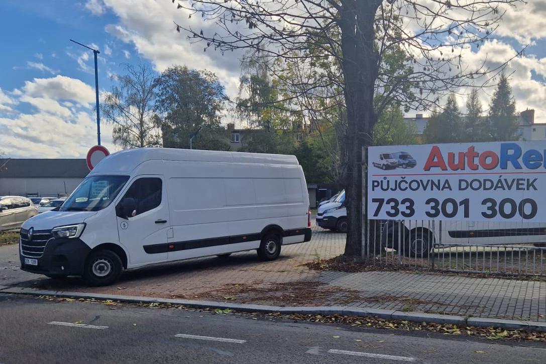 Pronájem: Renault Master L4H3 MAXI dodávka 4,4m