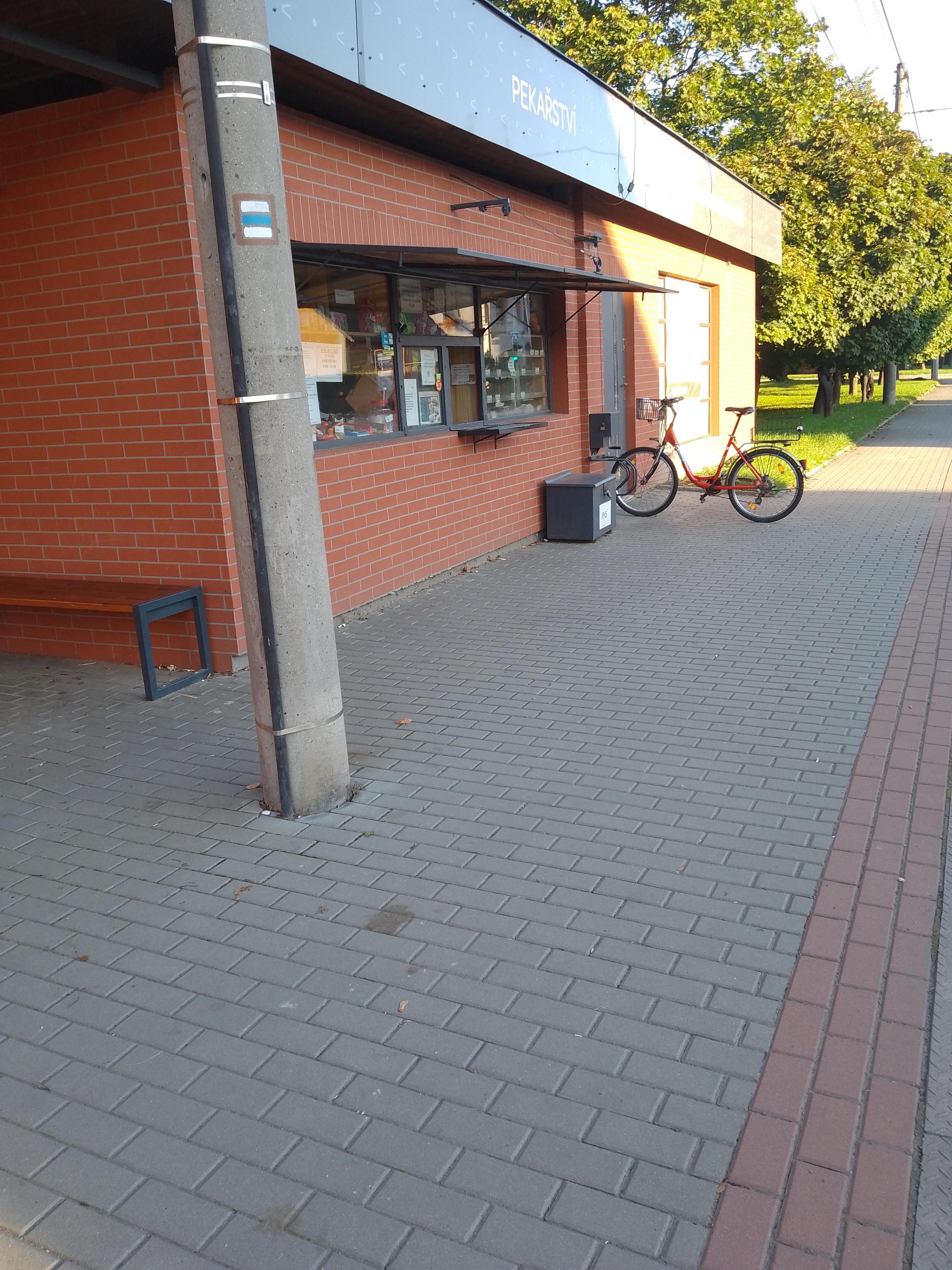 Pekařství na zastávce Železniční stanice foto 2