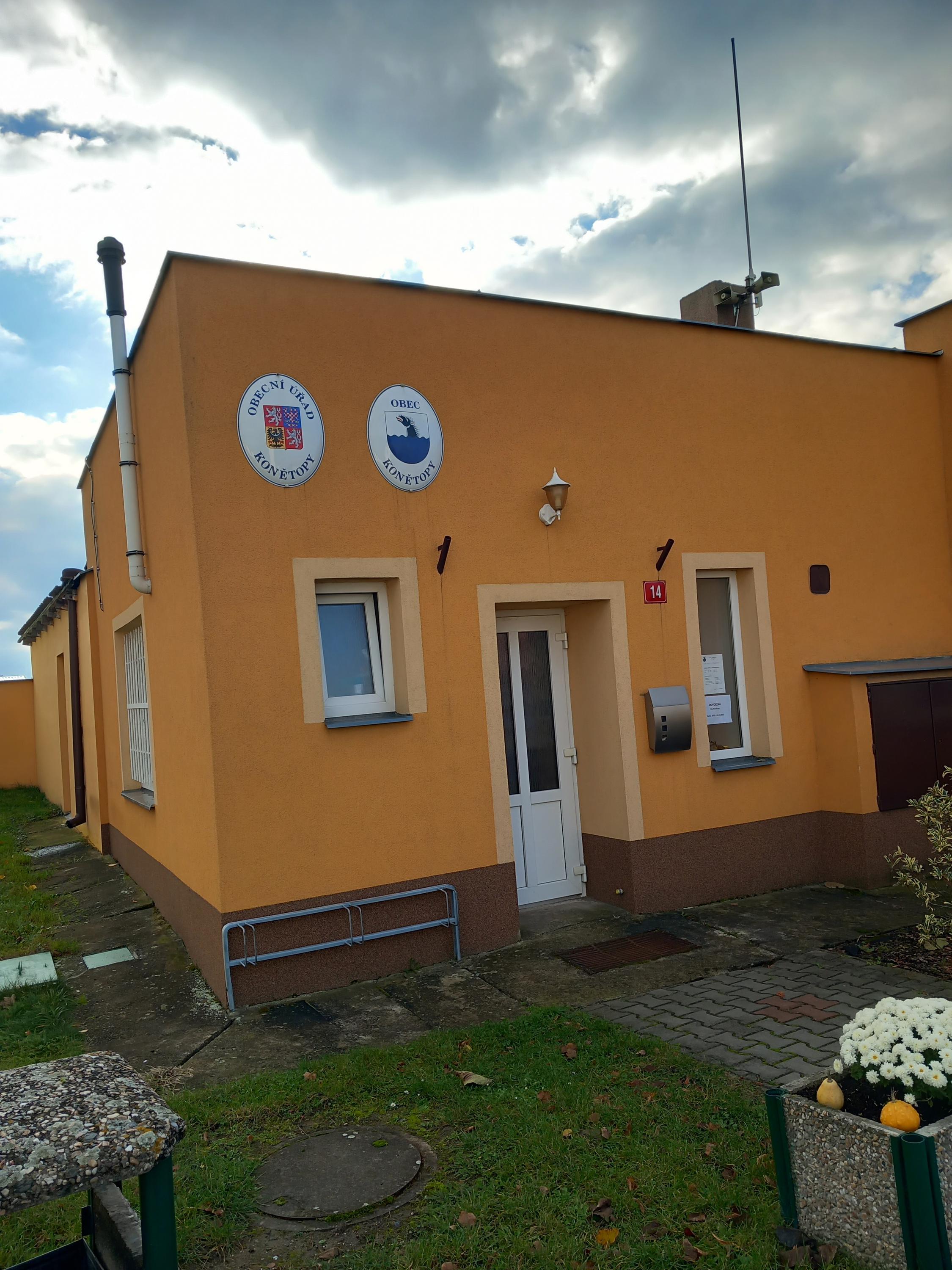 Konětopy - obecní úřad foto 2