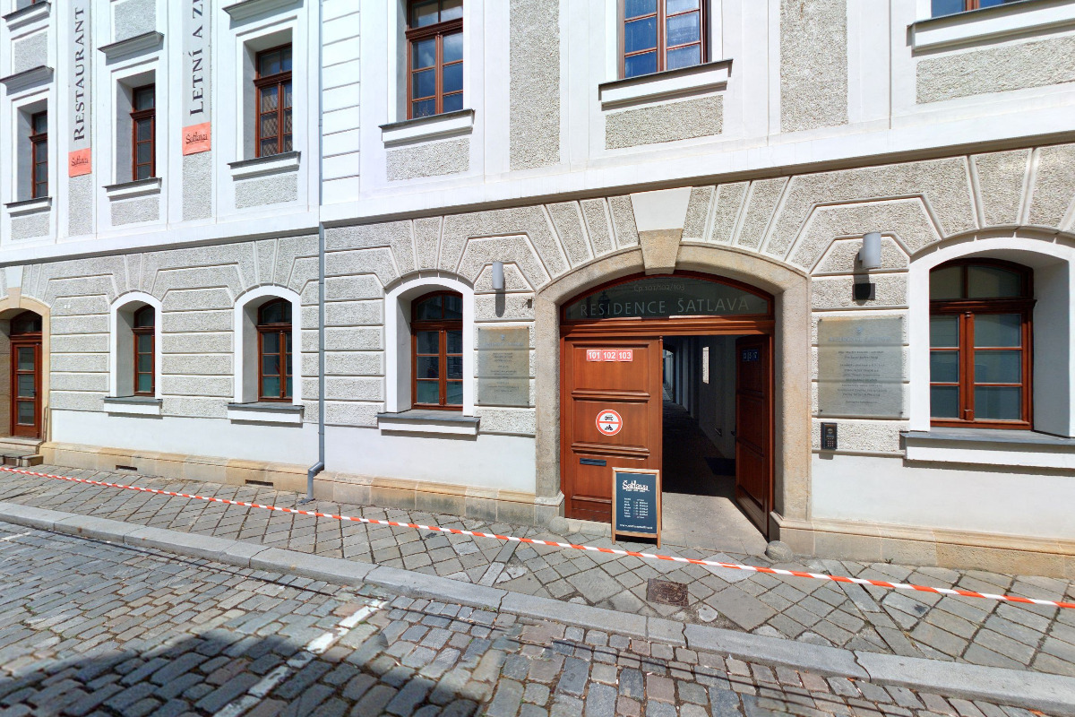 Mgr. Lukáš Kulhánek, advokát