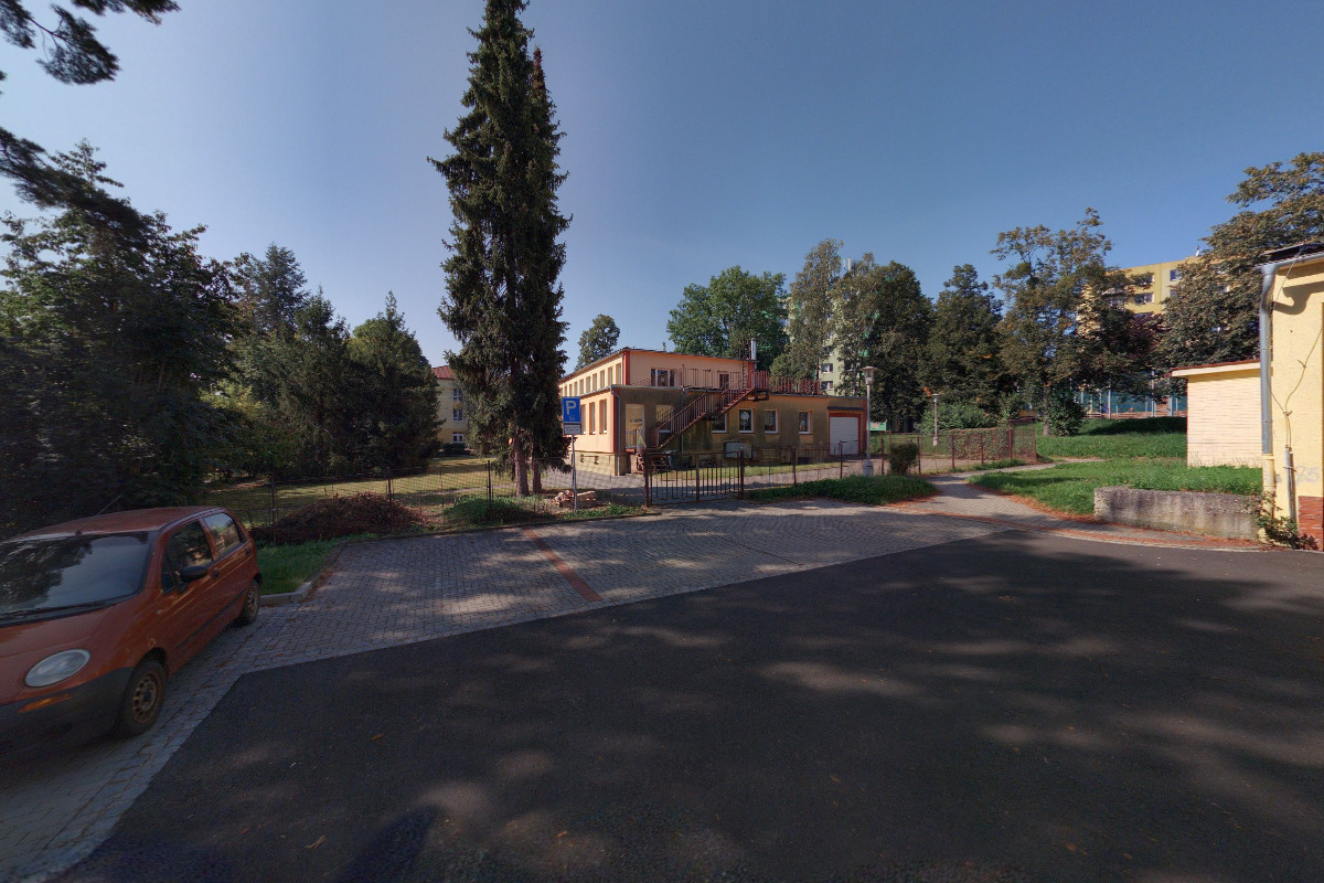 Základní škola a Mateřská škola - Dětské centrum Hranice, pobočný spolek pro pomoc postiženým dětem