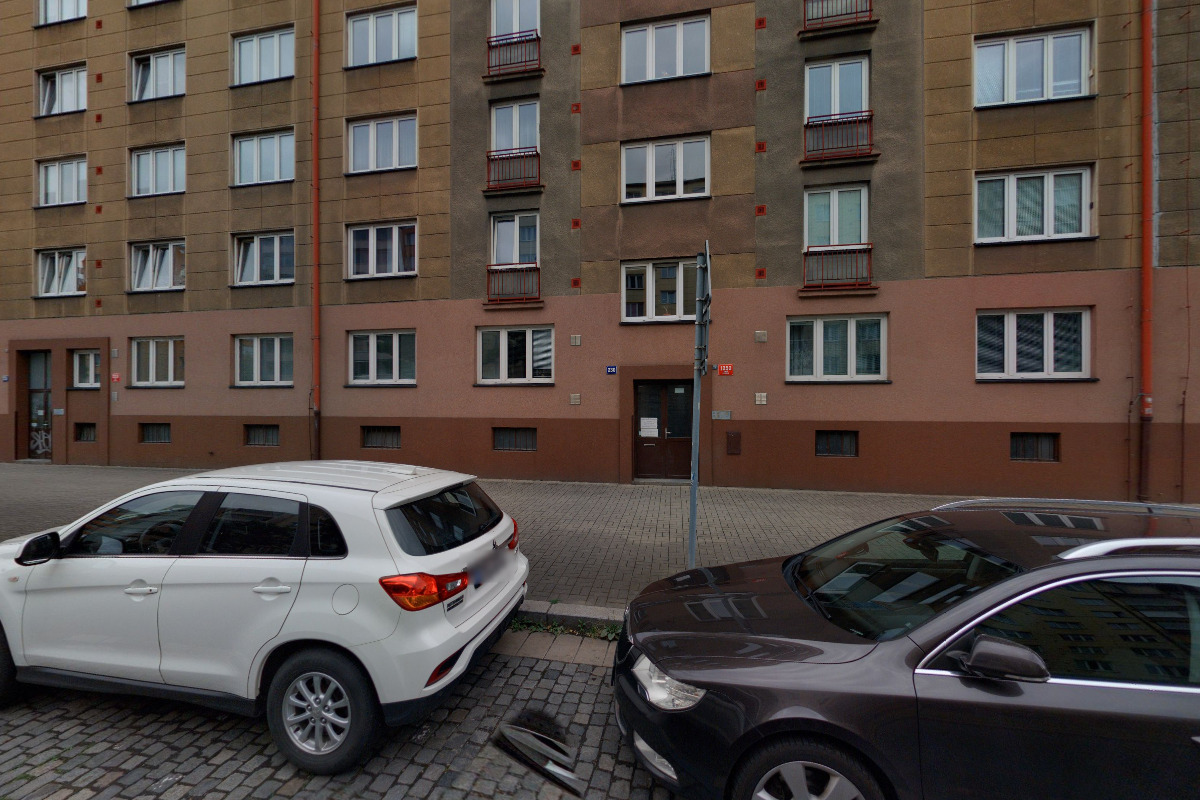 Společenství vlastníků Na Rozcestí 1271 a 1296, Sokolovská 1297, 1207, 1251, 1252 a 1253, Lihovarská 1262, Praha 9