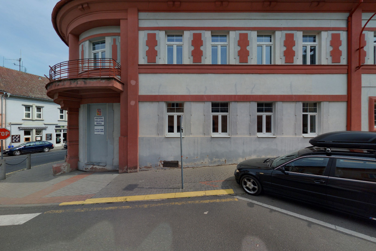 ZUŠ Roudnice nad Labem, Dr. Slavíka