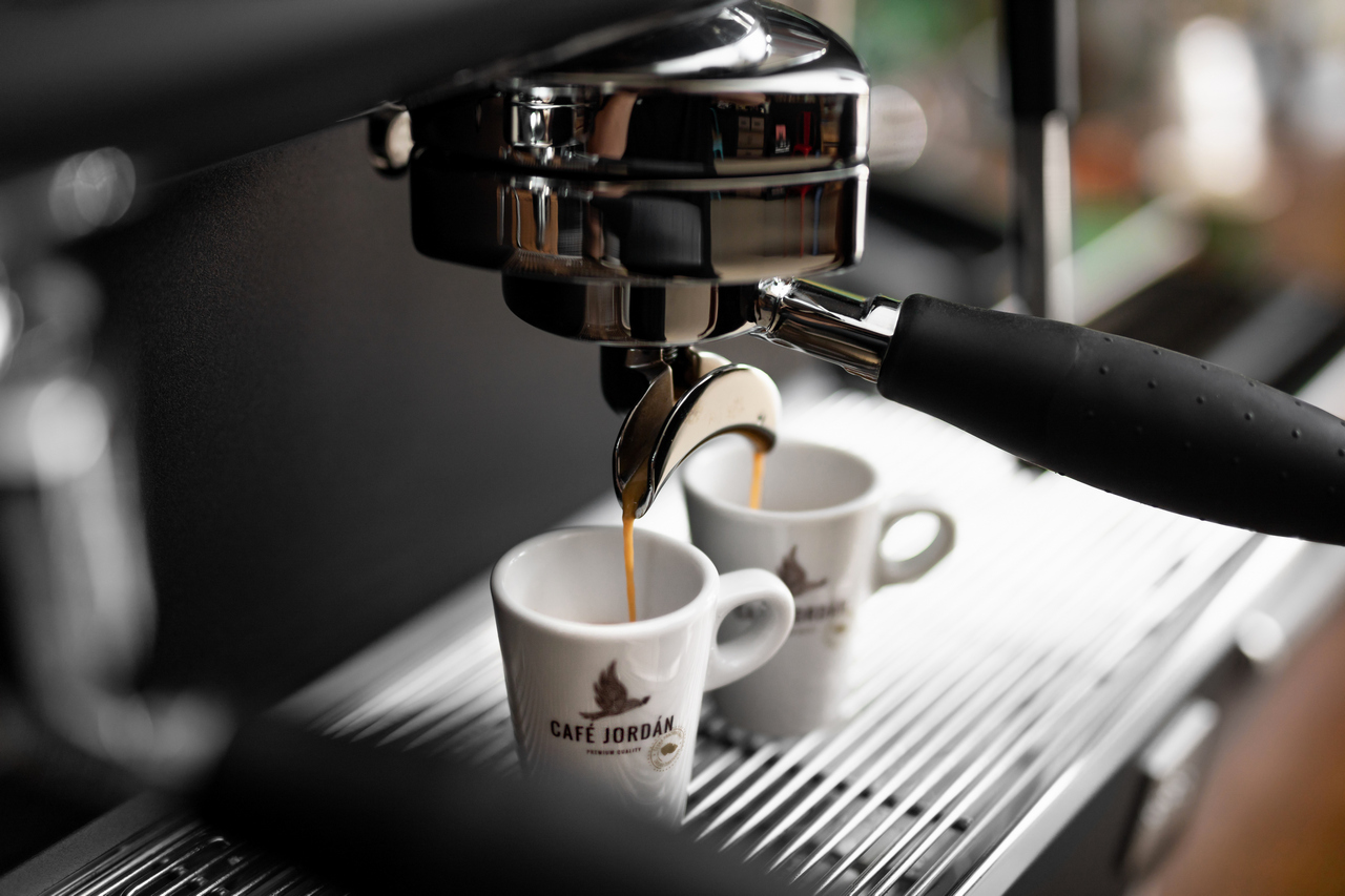 Kavárna a pražírna CAFÉ JORDÁN foto 2