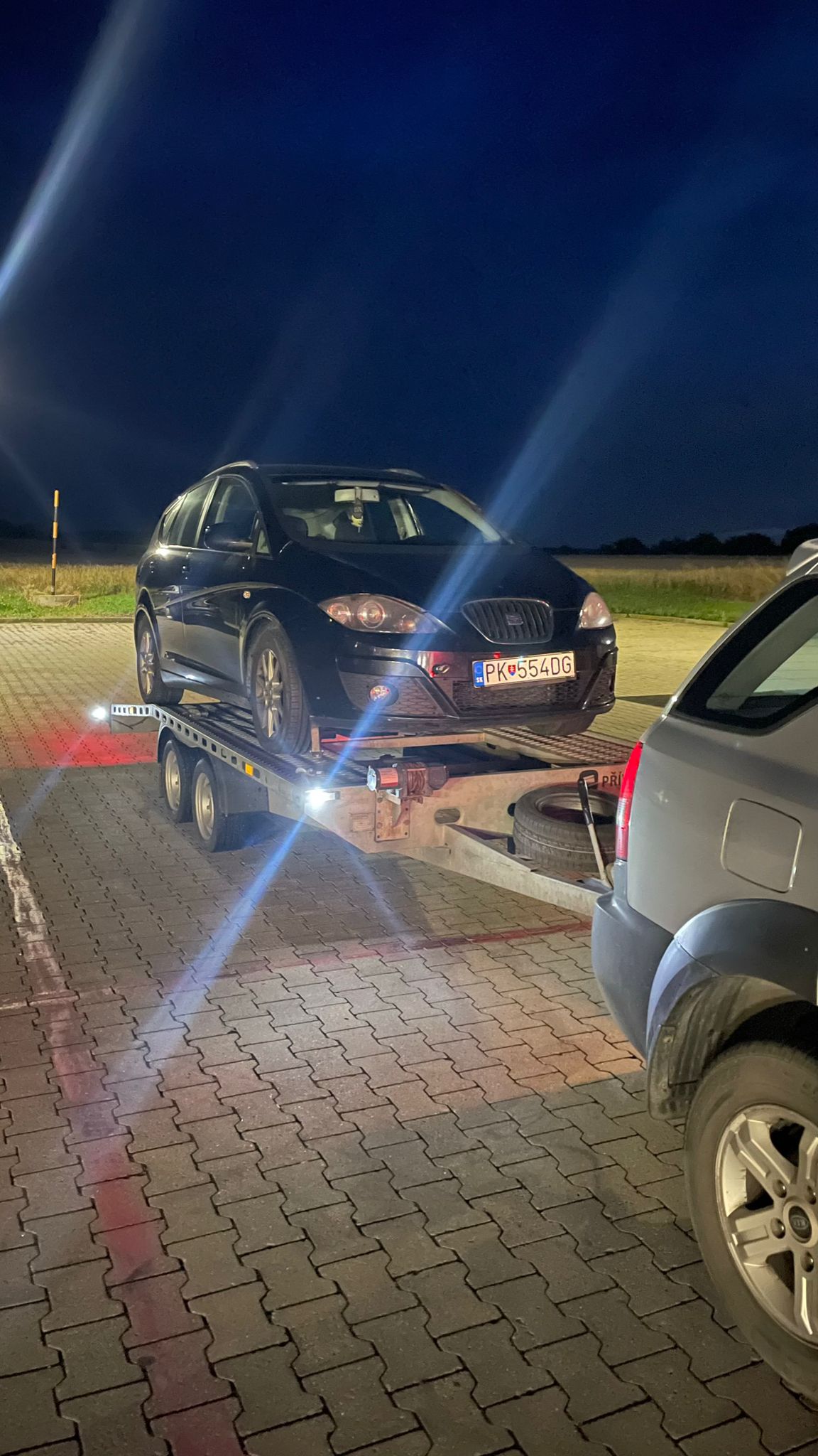 Odtahy vozidel auto DC foto 3