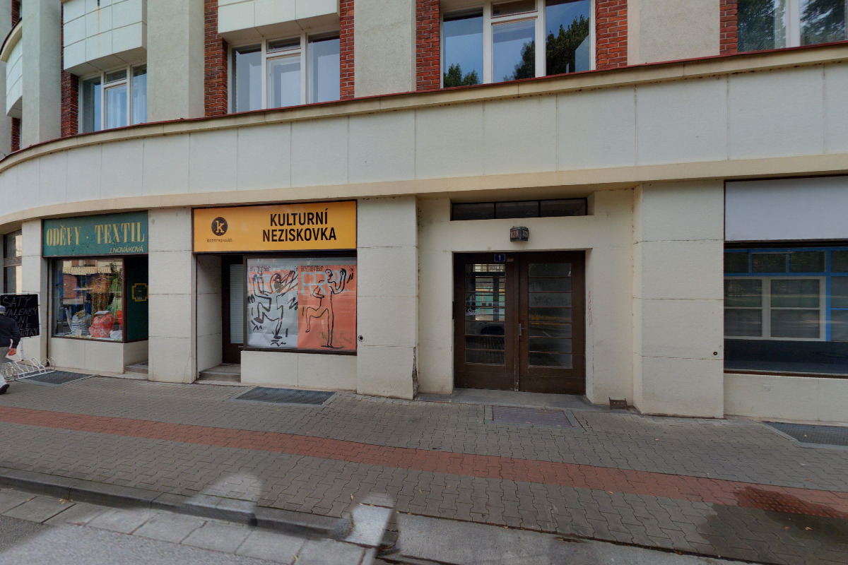 Jaroslava Nováková - oděvy foto 2