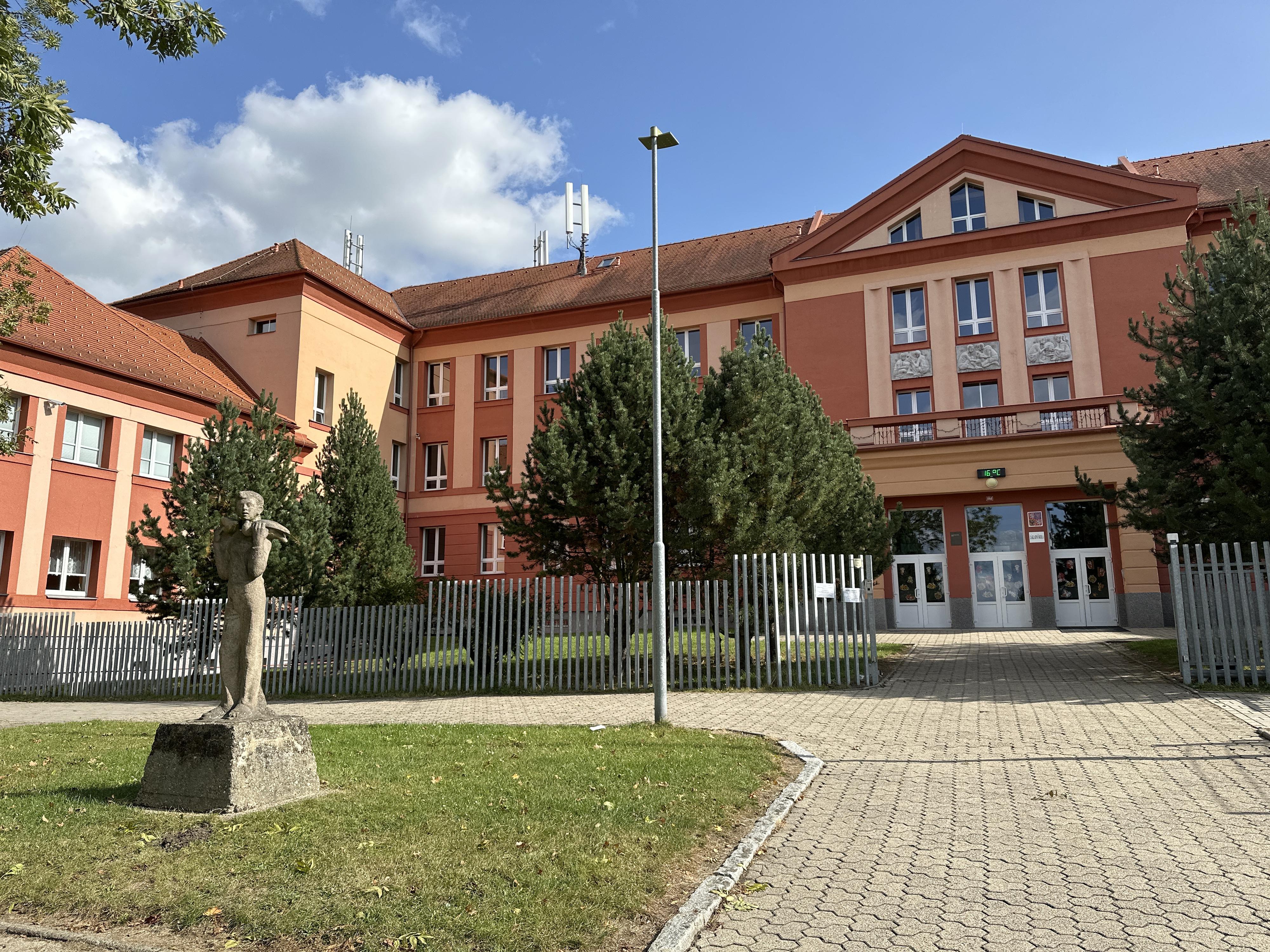 ZŠ Březová foto 2