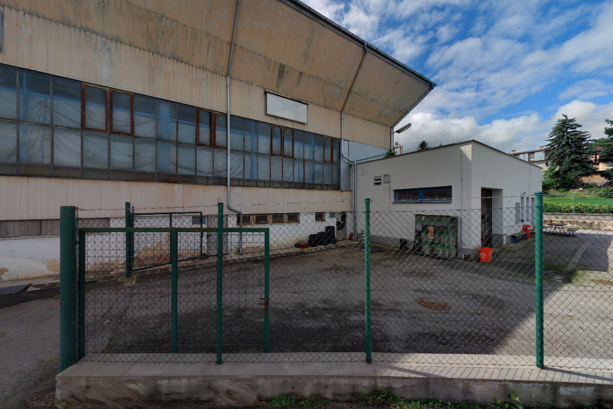 Rychlé občerstvení u zimního stadionu