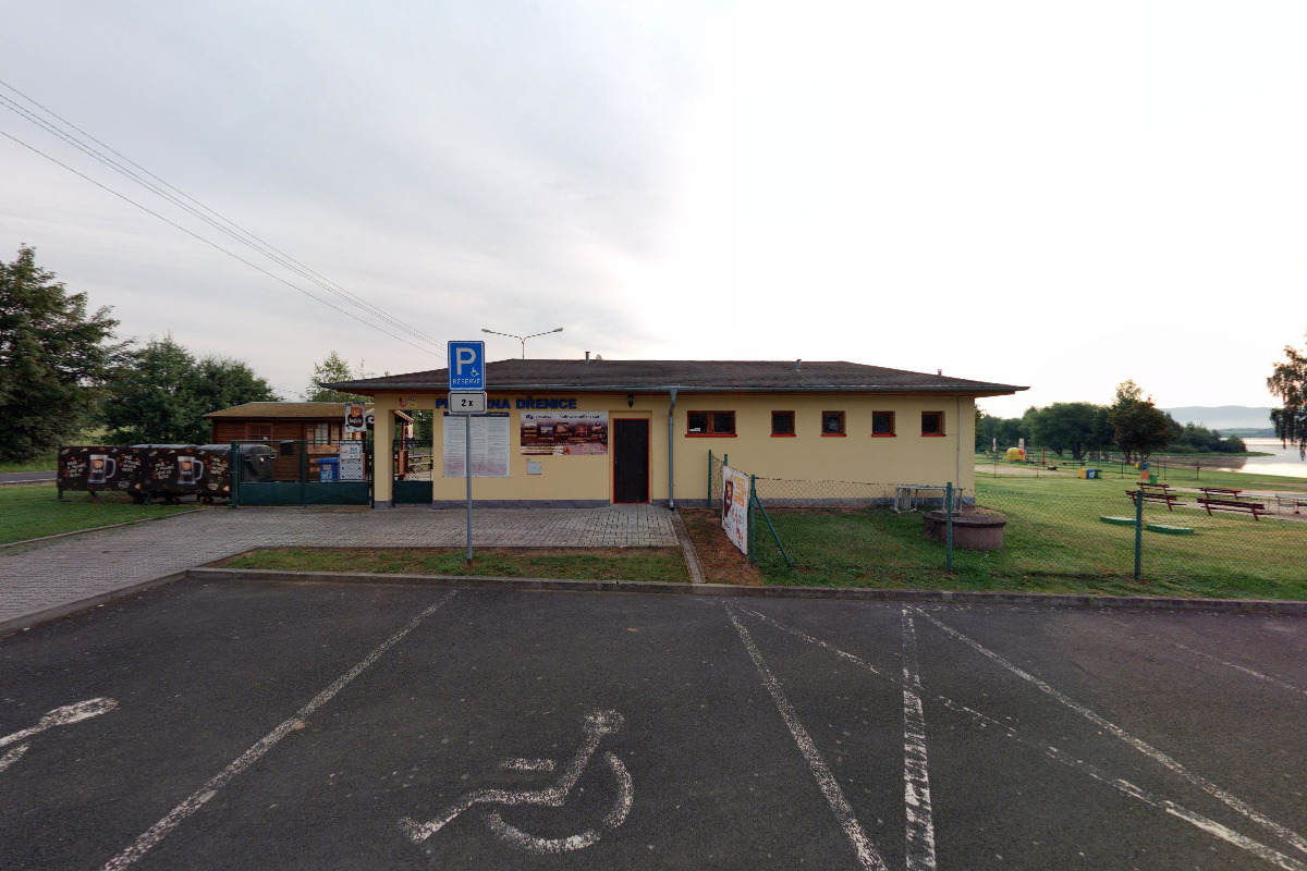 Veřejné koupaliště Dřenice foto 3