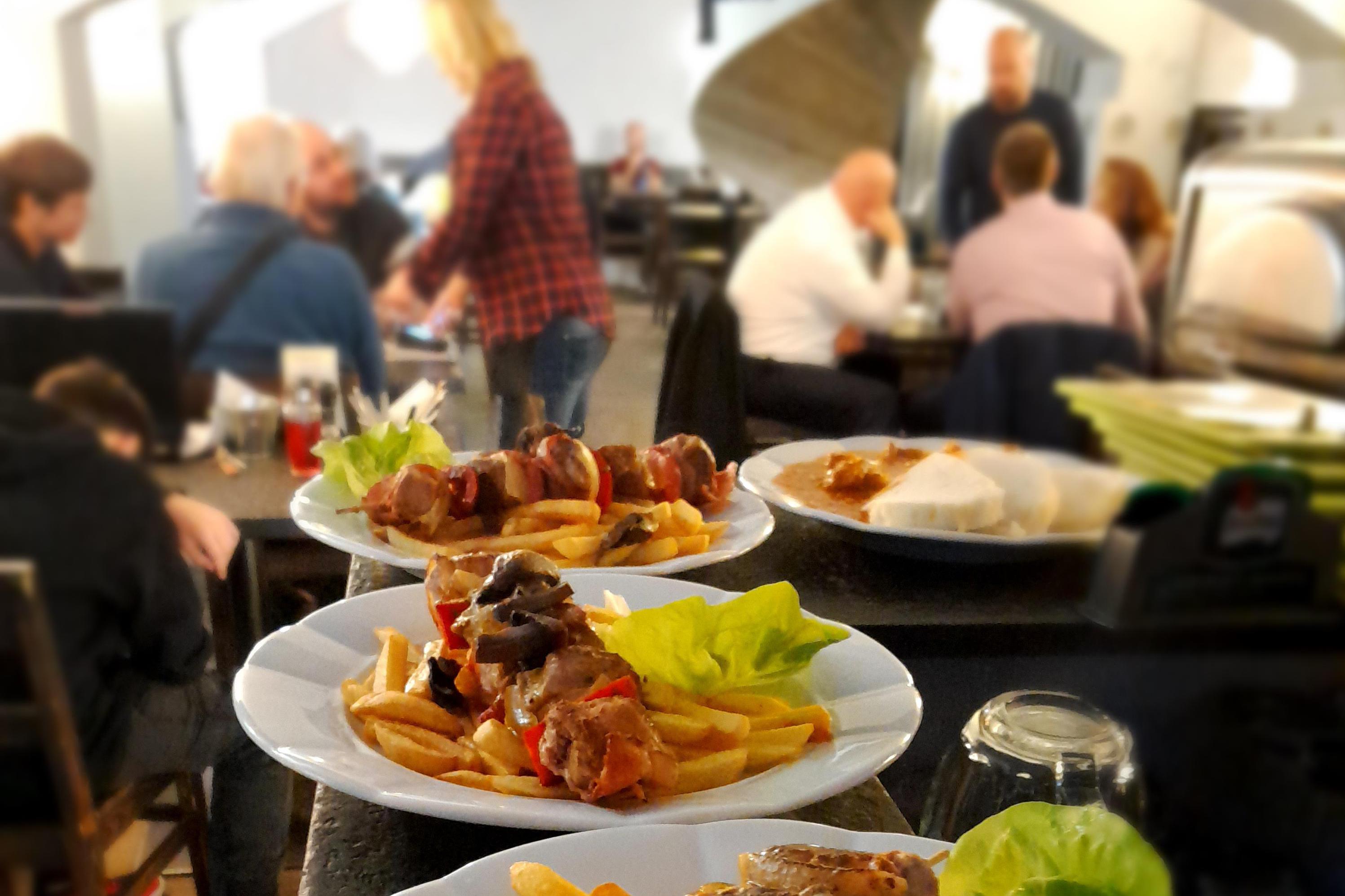 Polední menu s limonádou zdarma!