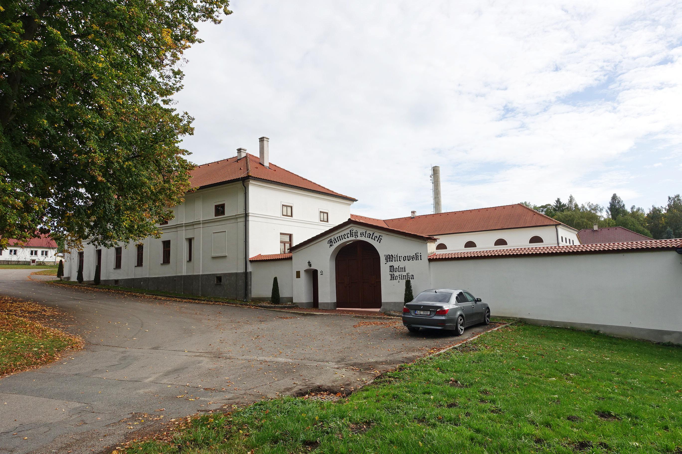 Zámecký statek z.s. foto 2