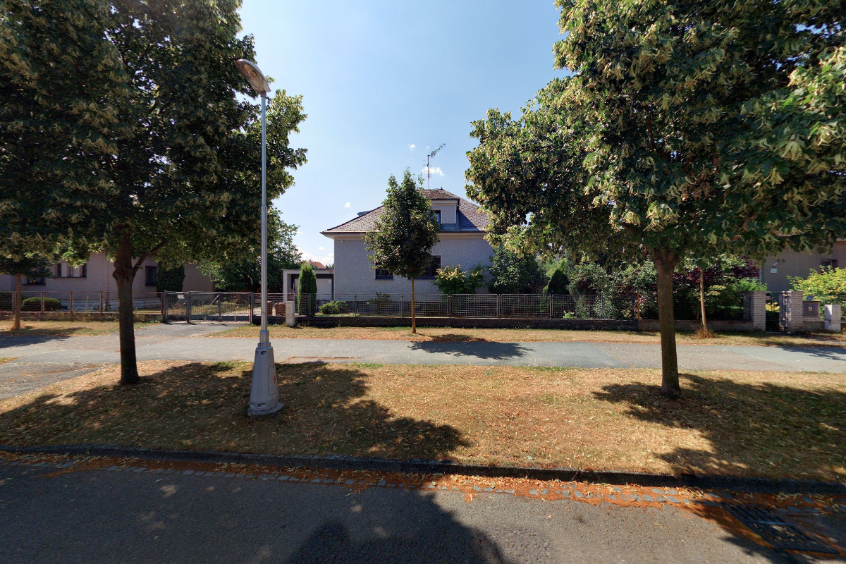 Prodlužování řas - Jirovcová