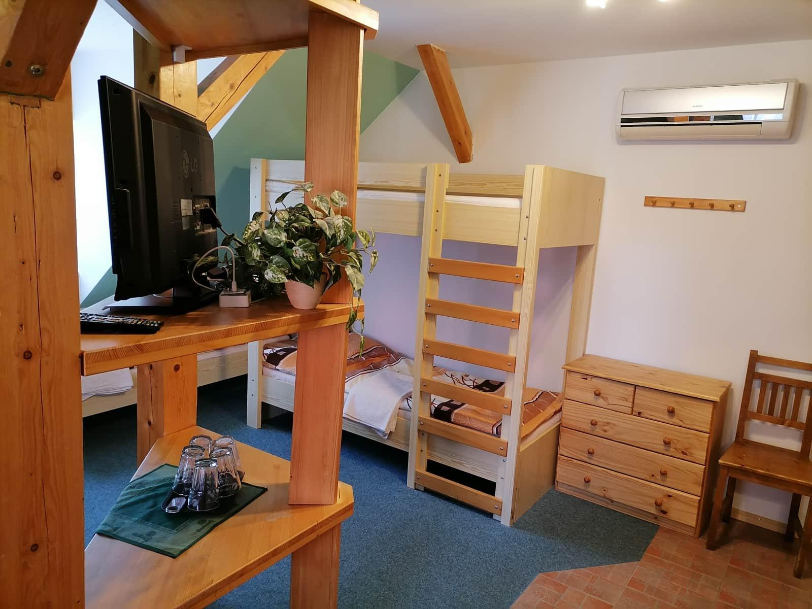 Zámecká restaurace a penzion Týn nad Vltavou foto 2