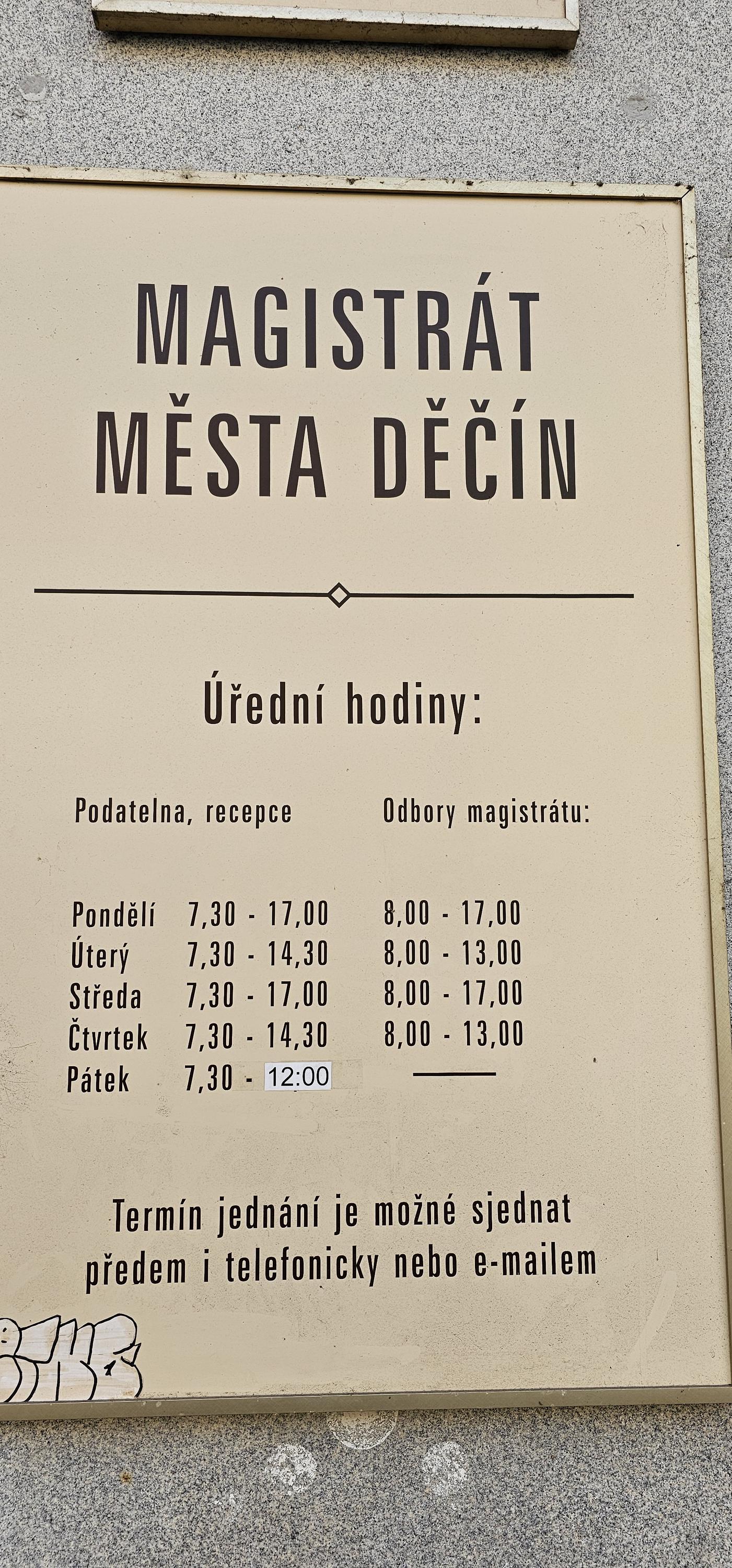 Magistrát města Děčín - Odbor správních činností a živnostenský úřad foto 3