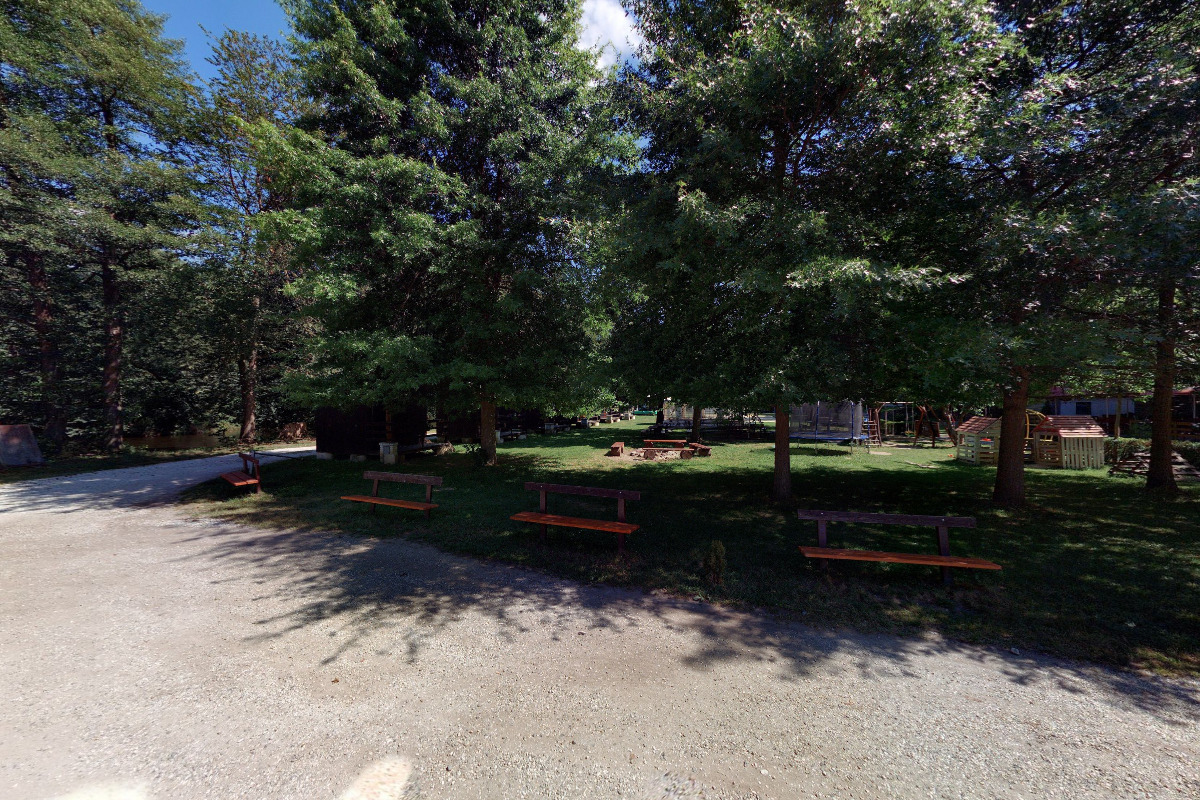 Půjčovna lodí Dronte