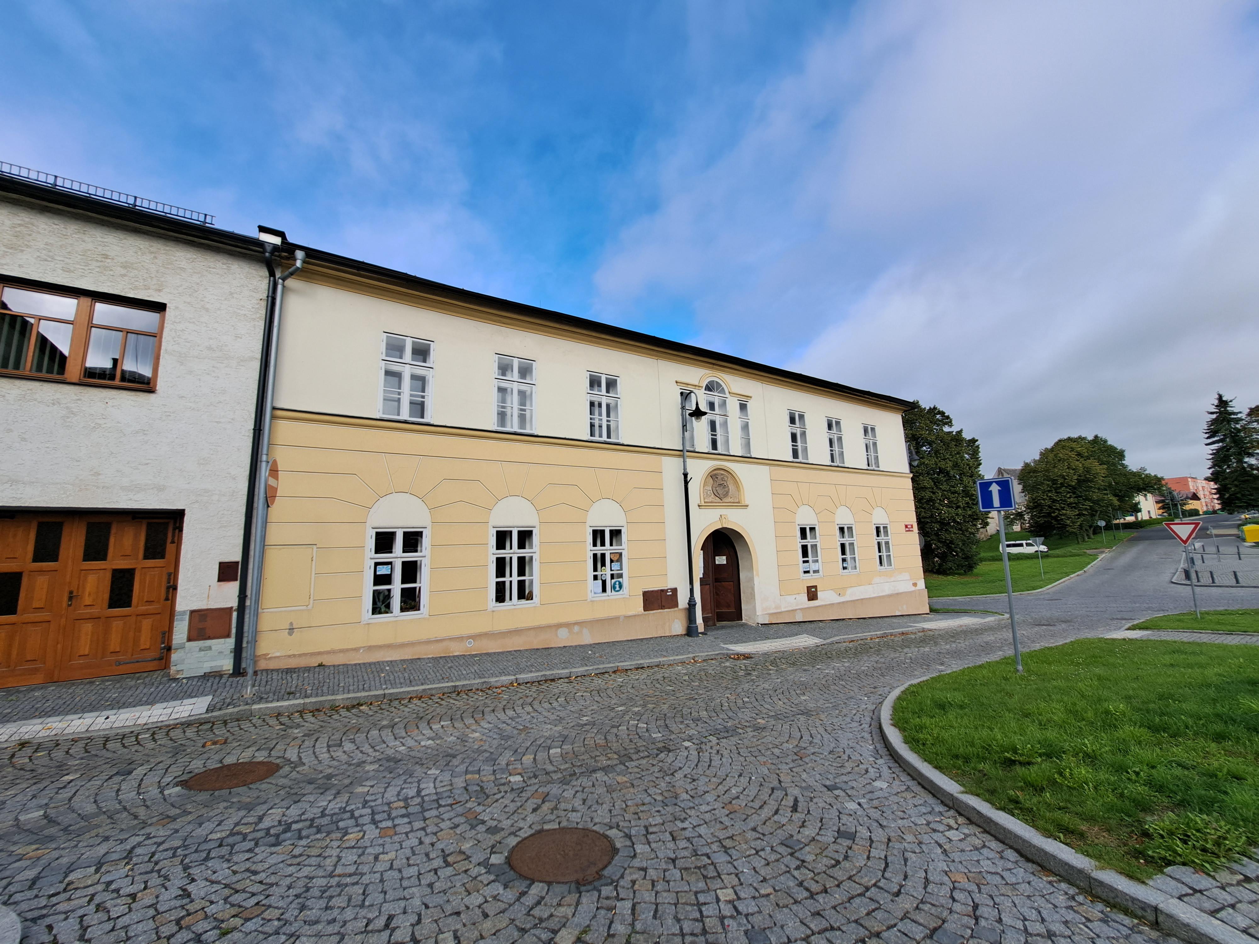 Cesta z města foto 4