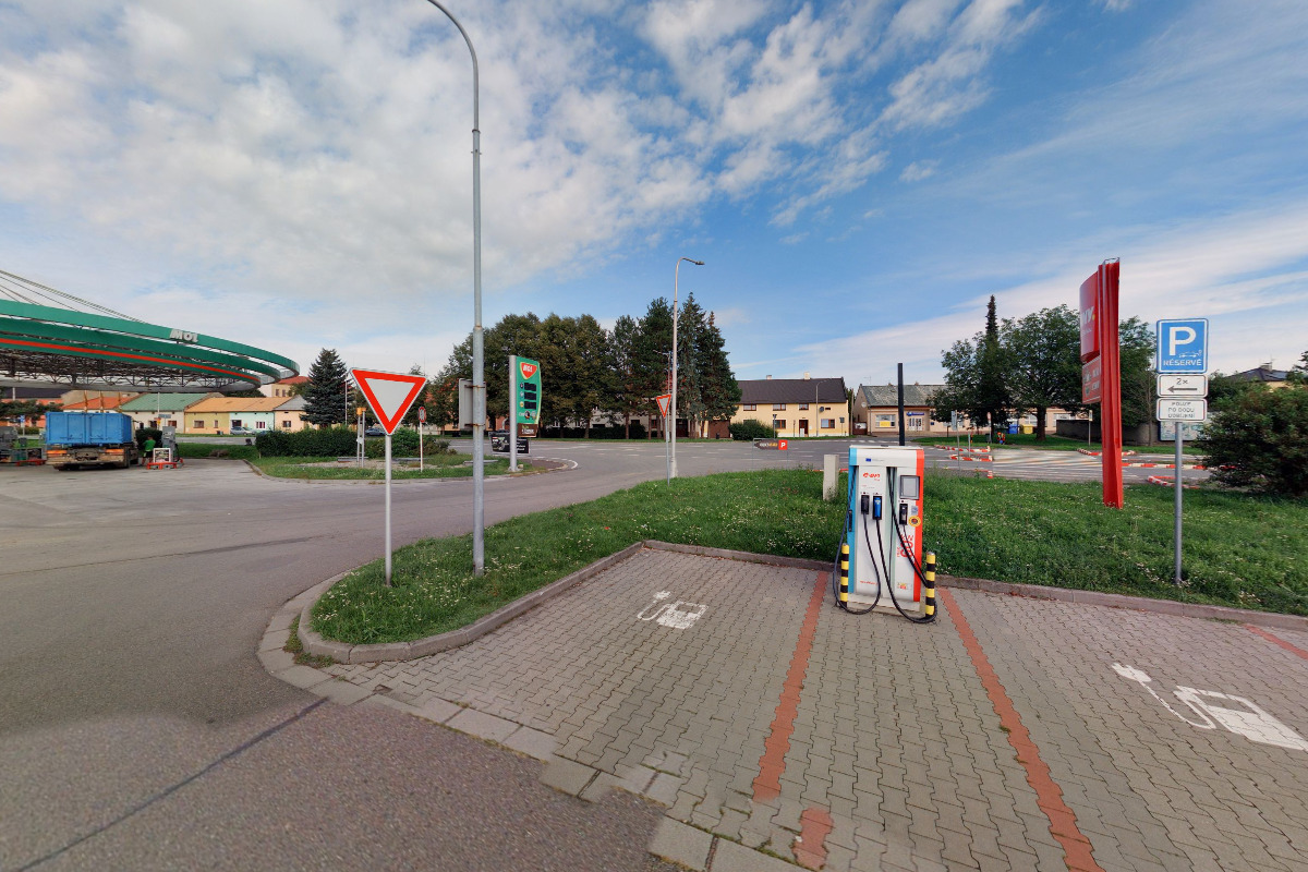 Dobíjecí stanice E.ON Drive