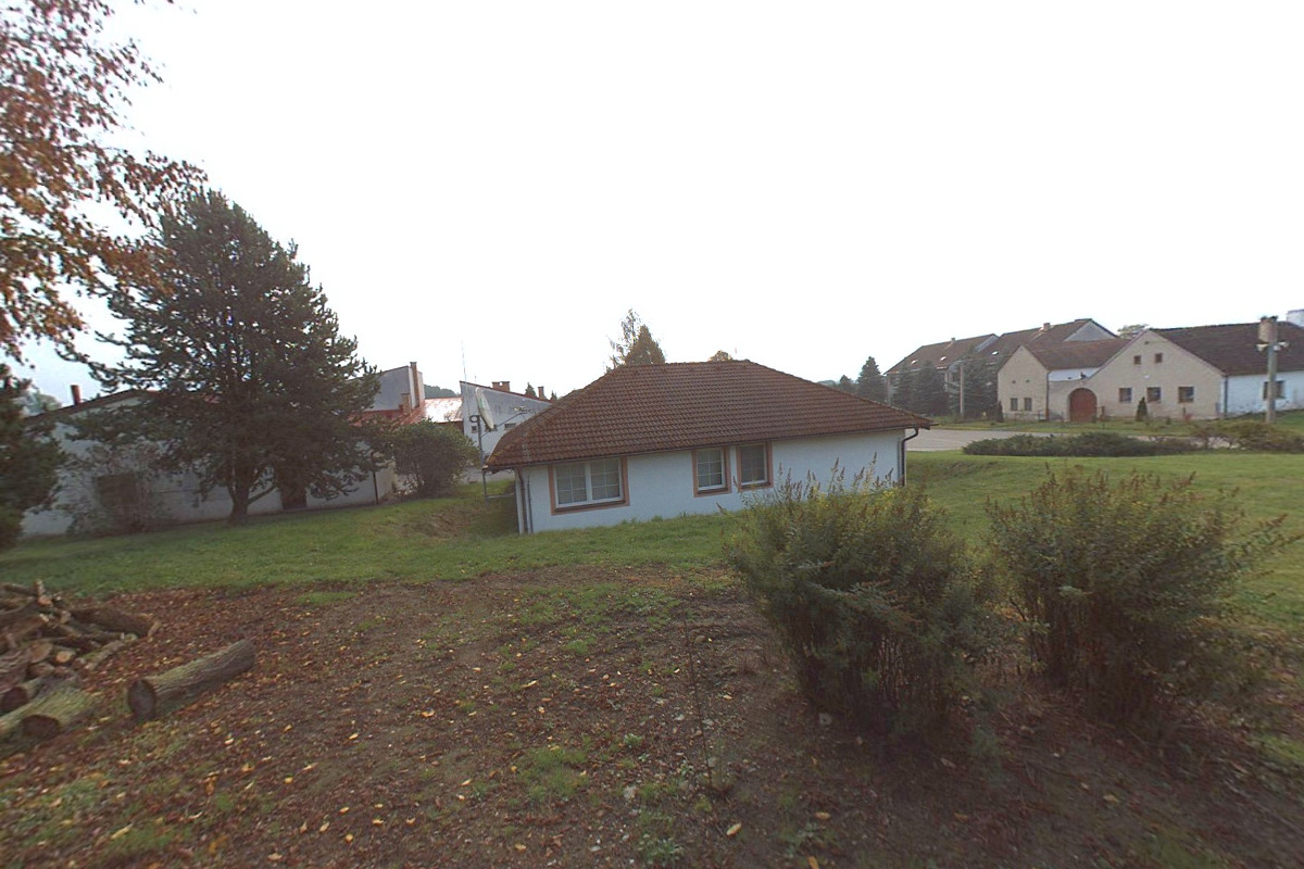 Velký Ratmírov - obecní úřad foto 3