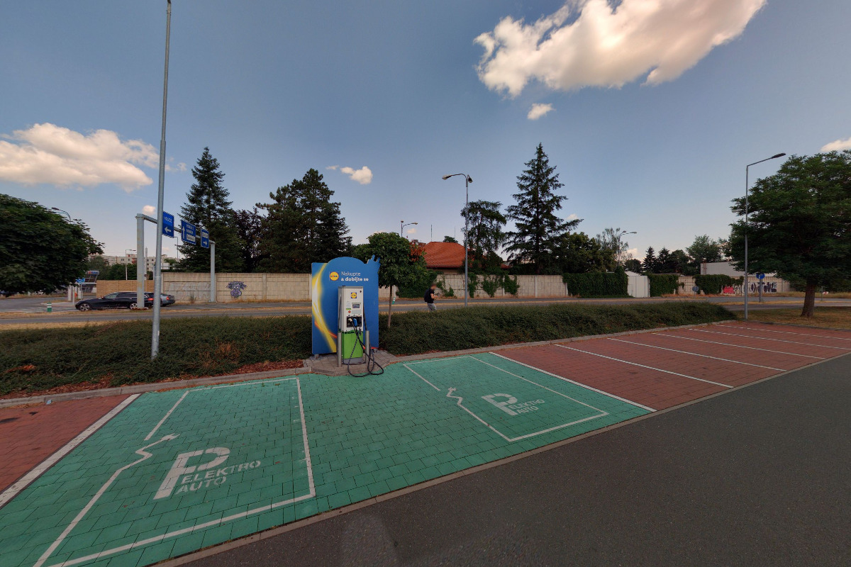 Nabíjecí stanice Lidl foto 1