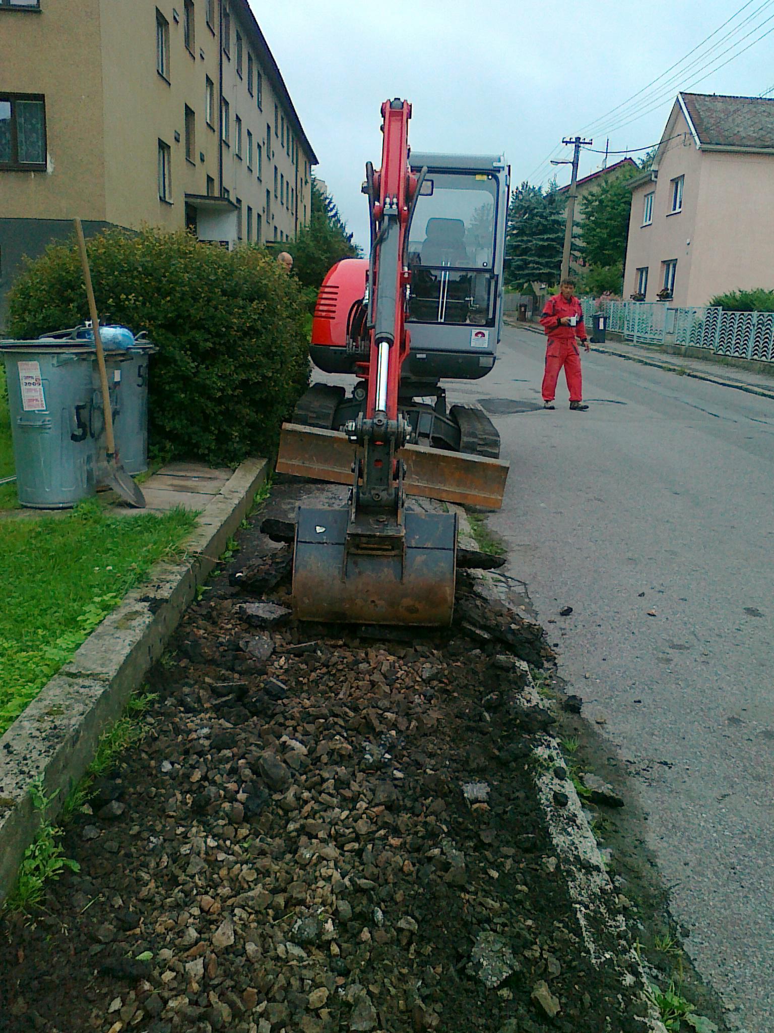 ŠVESTKA MB s.r.o. - zemní a výkopové práce, autodoprava foto 5