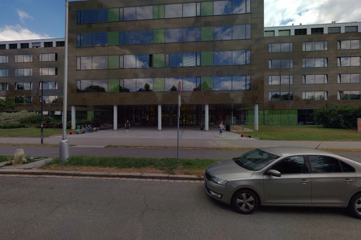 Knihovna Přírodovědecké fakulty Univerzity Palackého v Olomouci foto 3