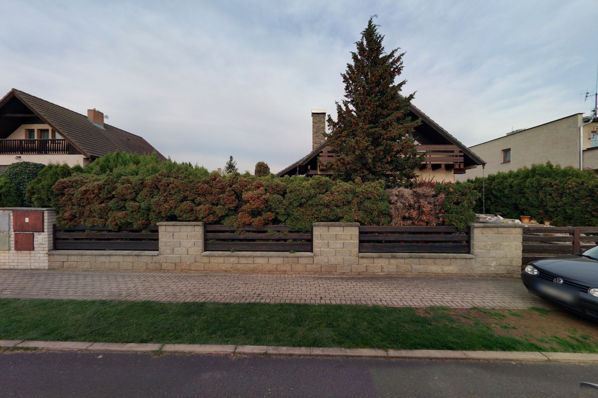 ELESTOR - Petr Mrázek