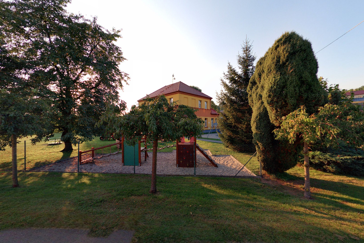 Místní knihovna Milotice nad Bečvou foto 3