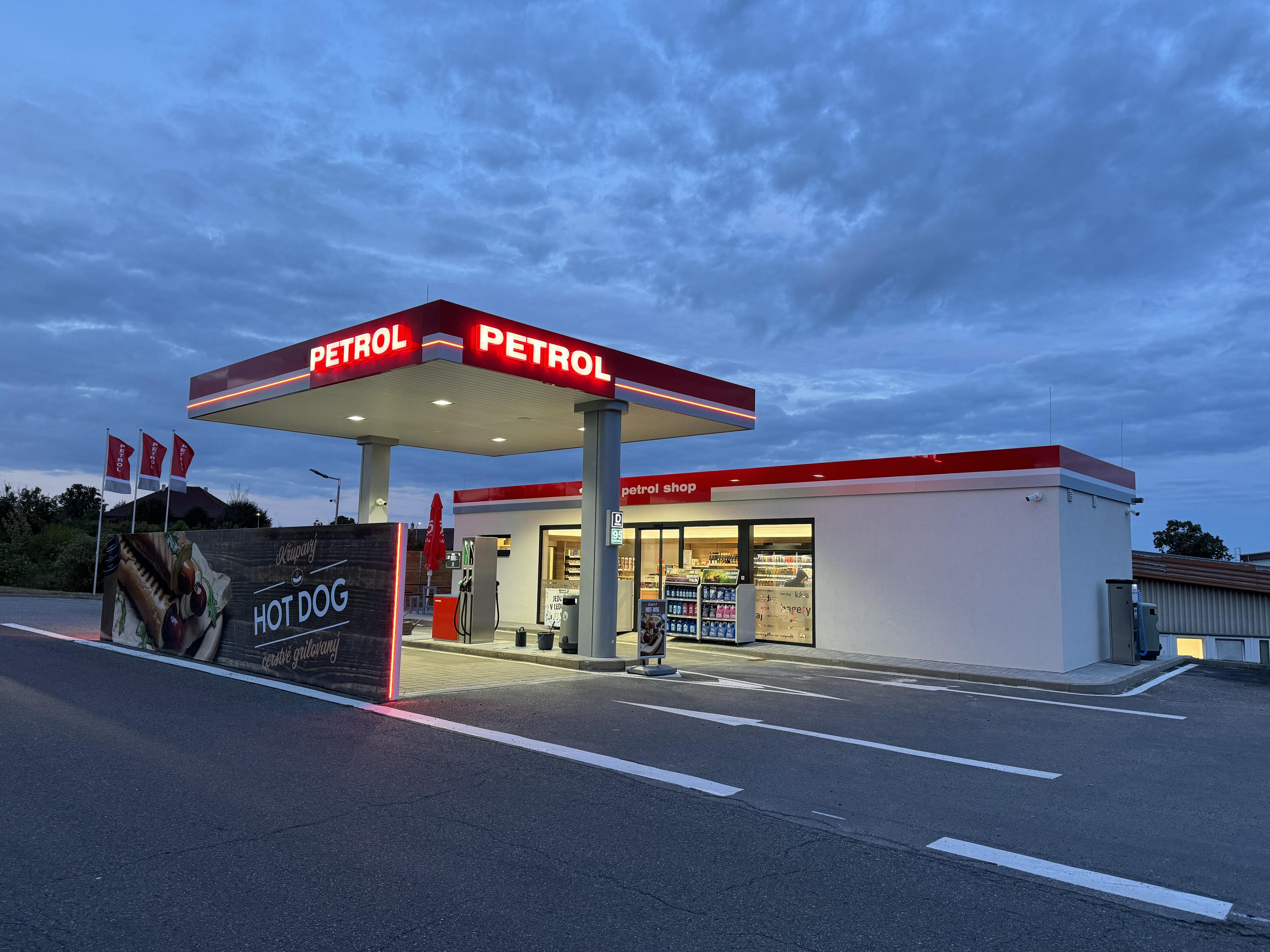 PETROL foto 2