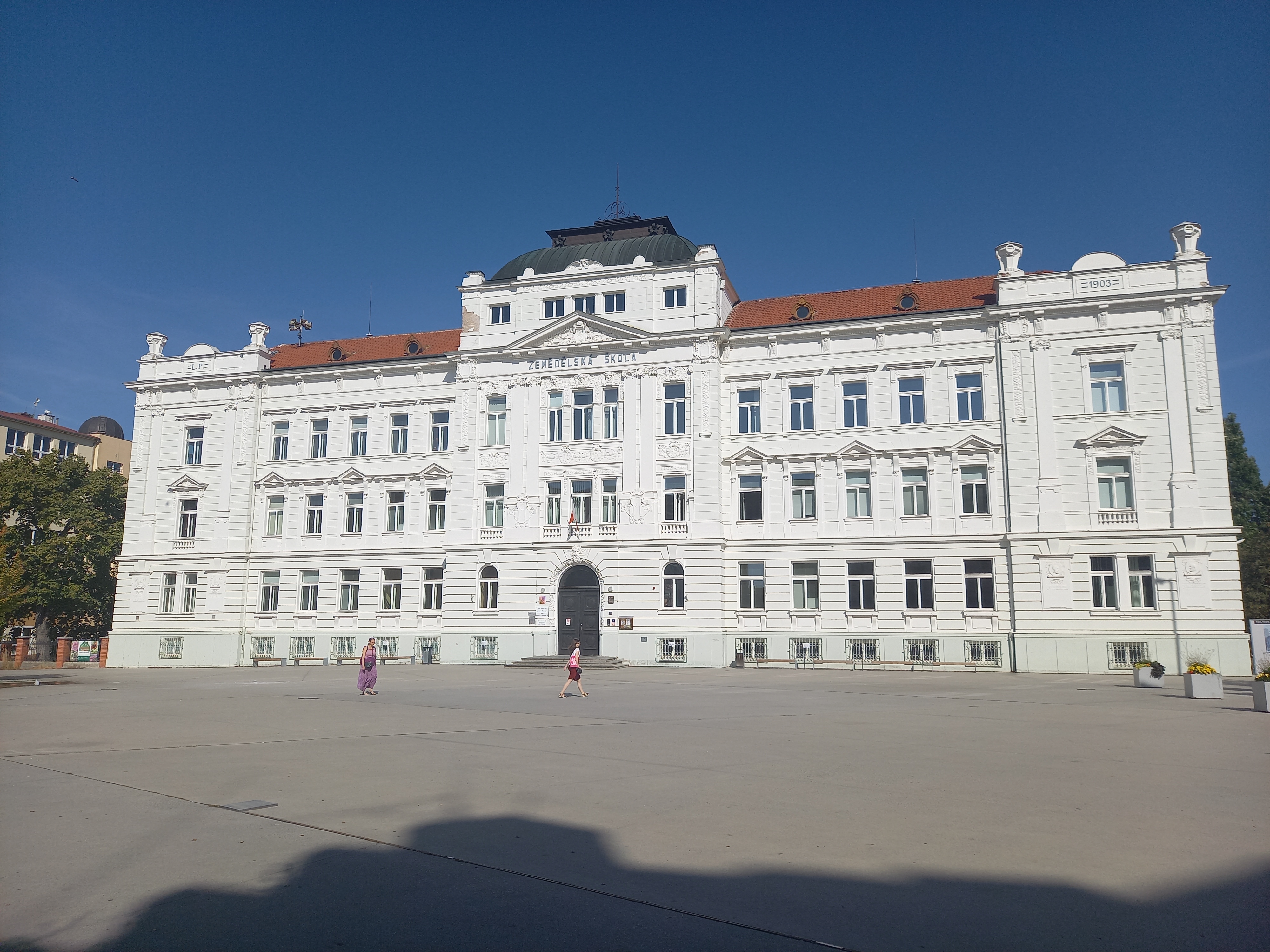 Botanická zahrada při VOŠ a SZEŠ v Táboře foto 5