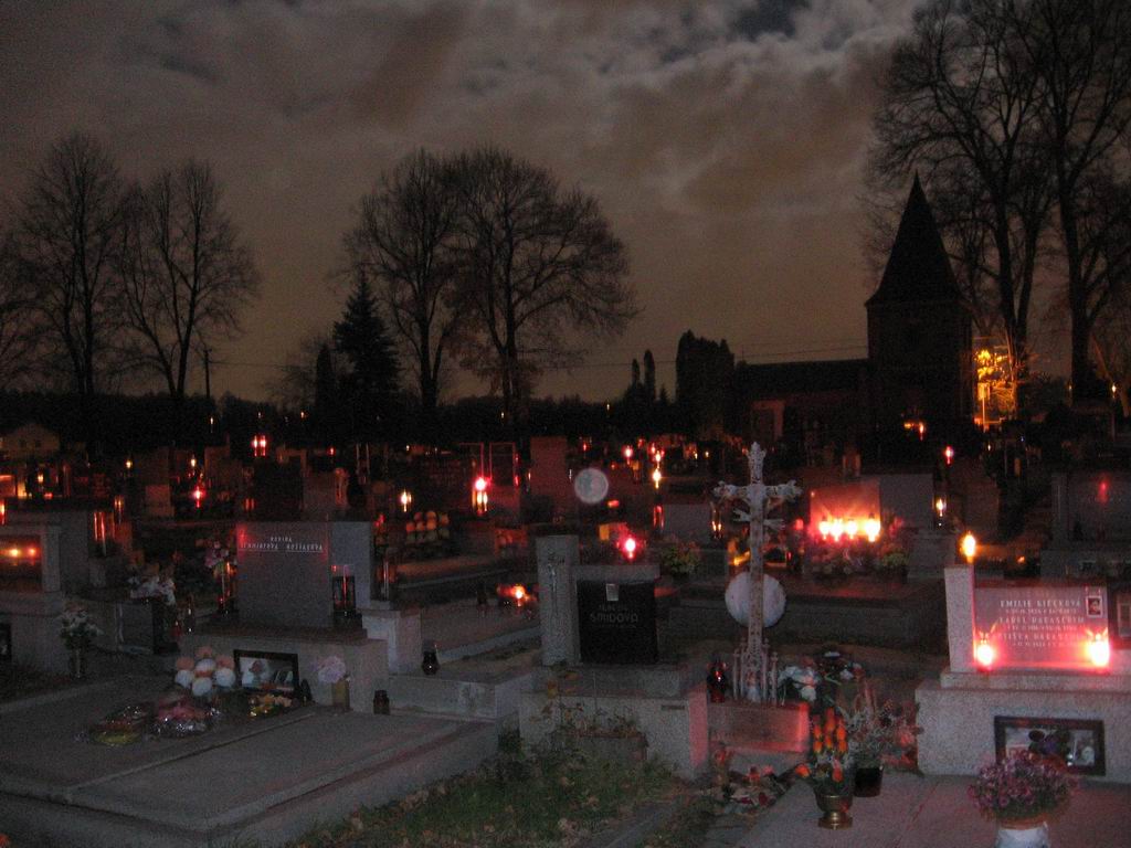 Hřbitov Skřečoň foto 2