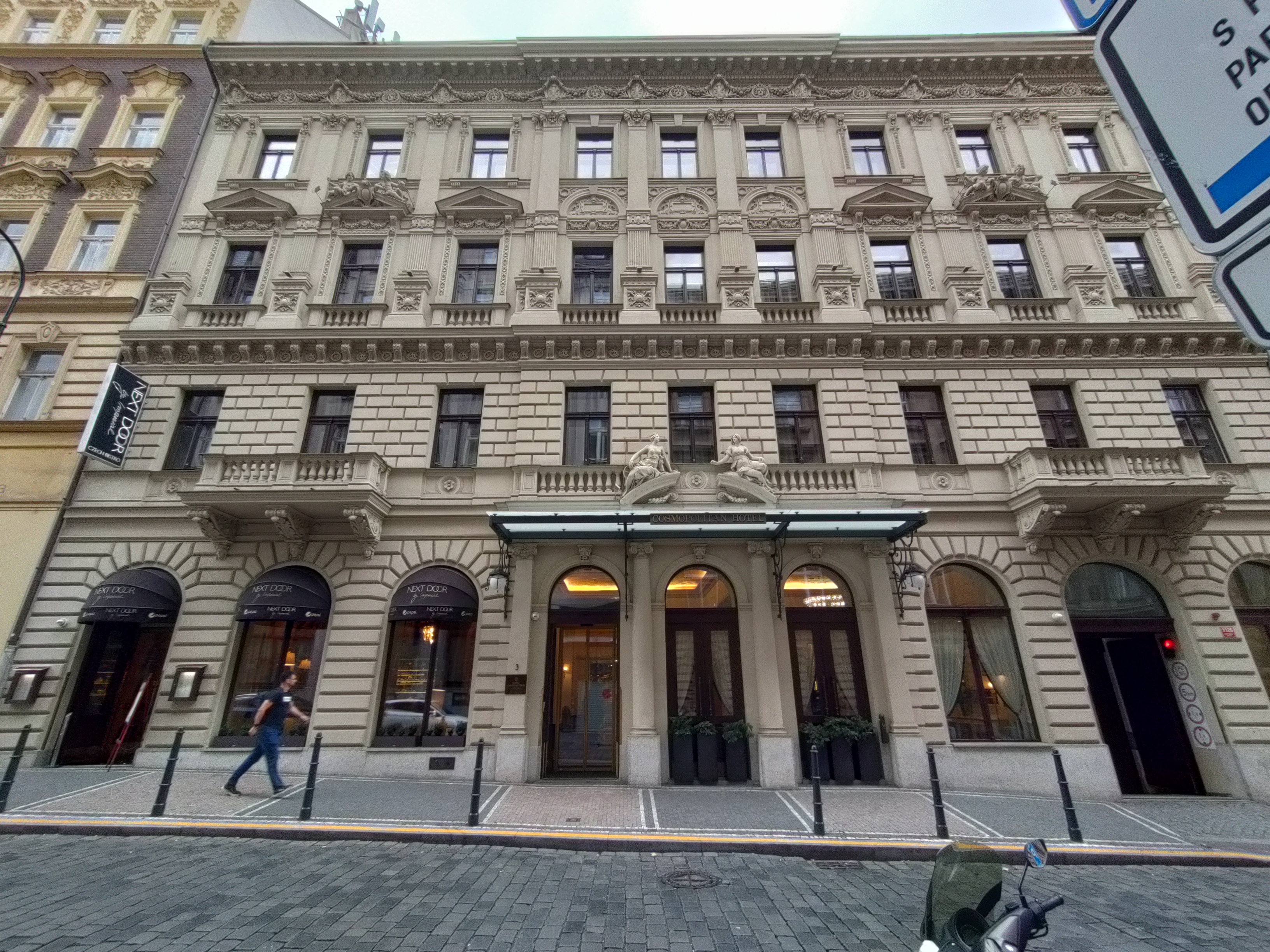 HOTEL COSMOPOLITAN foto 5