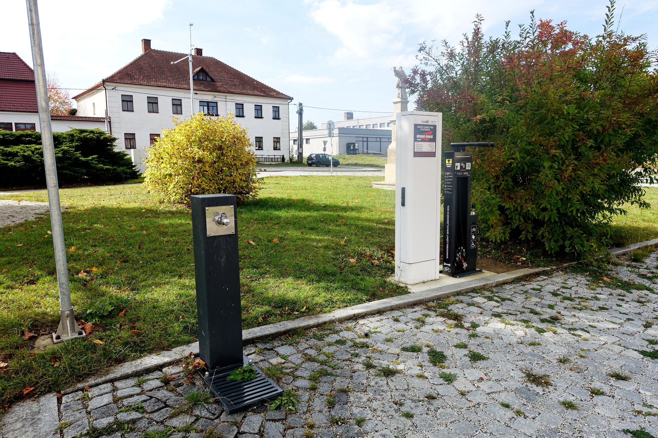 Nabíjecí stanice pro elektrokola Dolní Bobrová