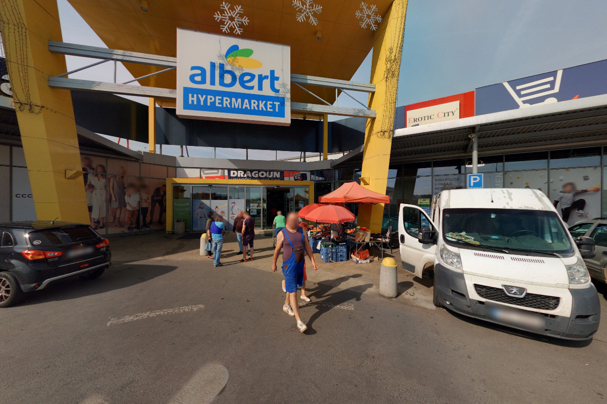 Bankomat České spořitelny foto 1