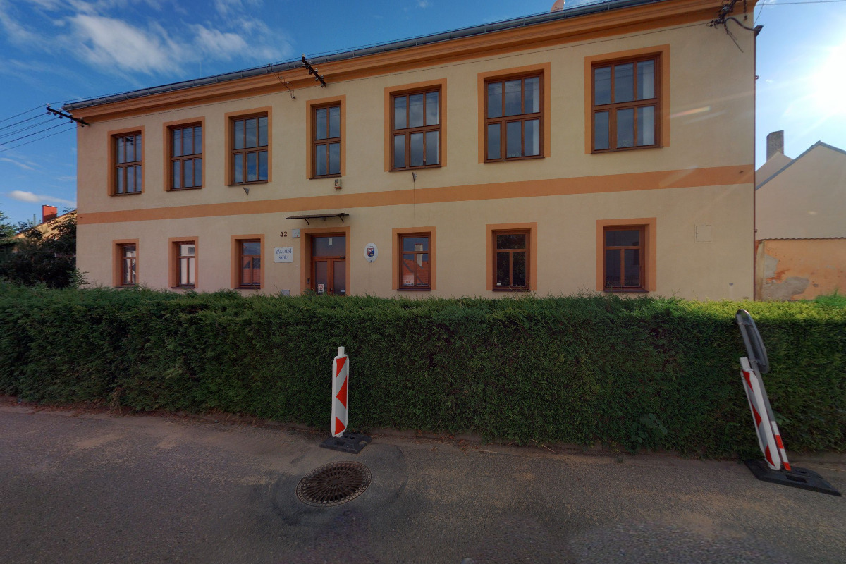 Základní škola a mateřská škola Lukov