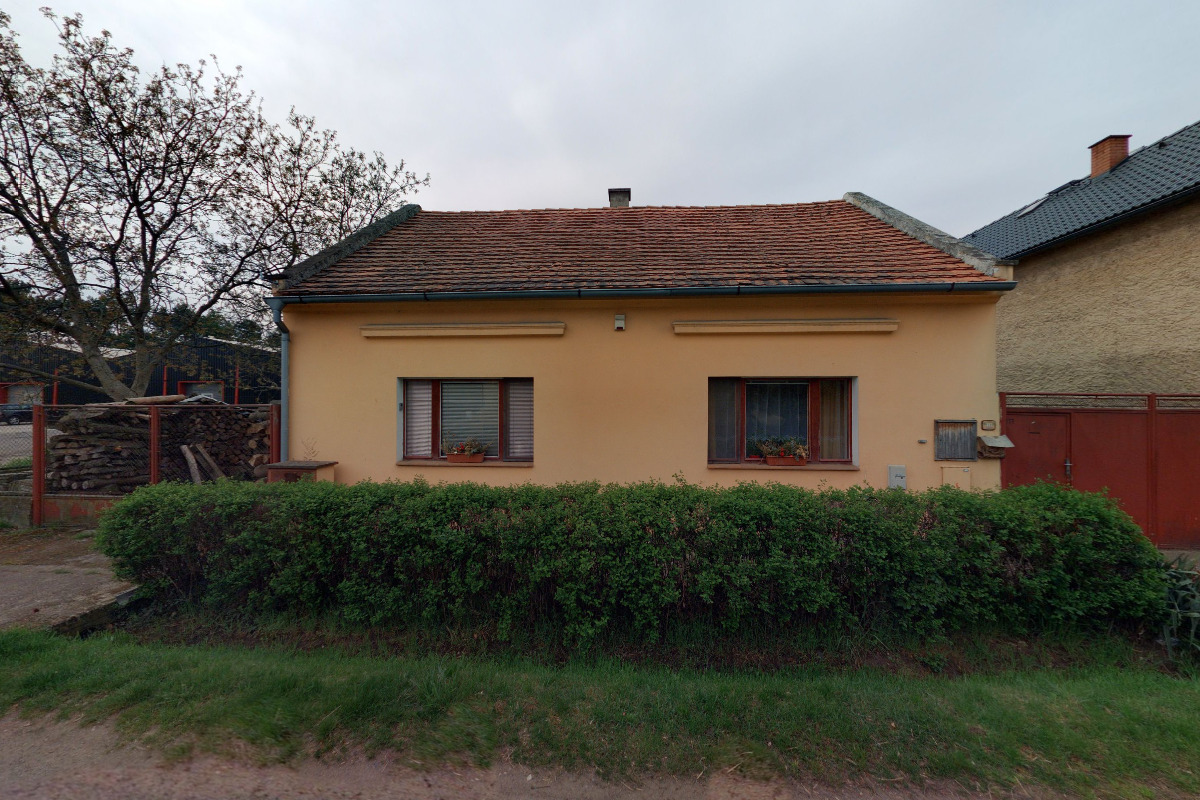 PRONÁJEM LEŠENÍ - F & S INTERNATIONAL INVESTMENT GROUP