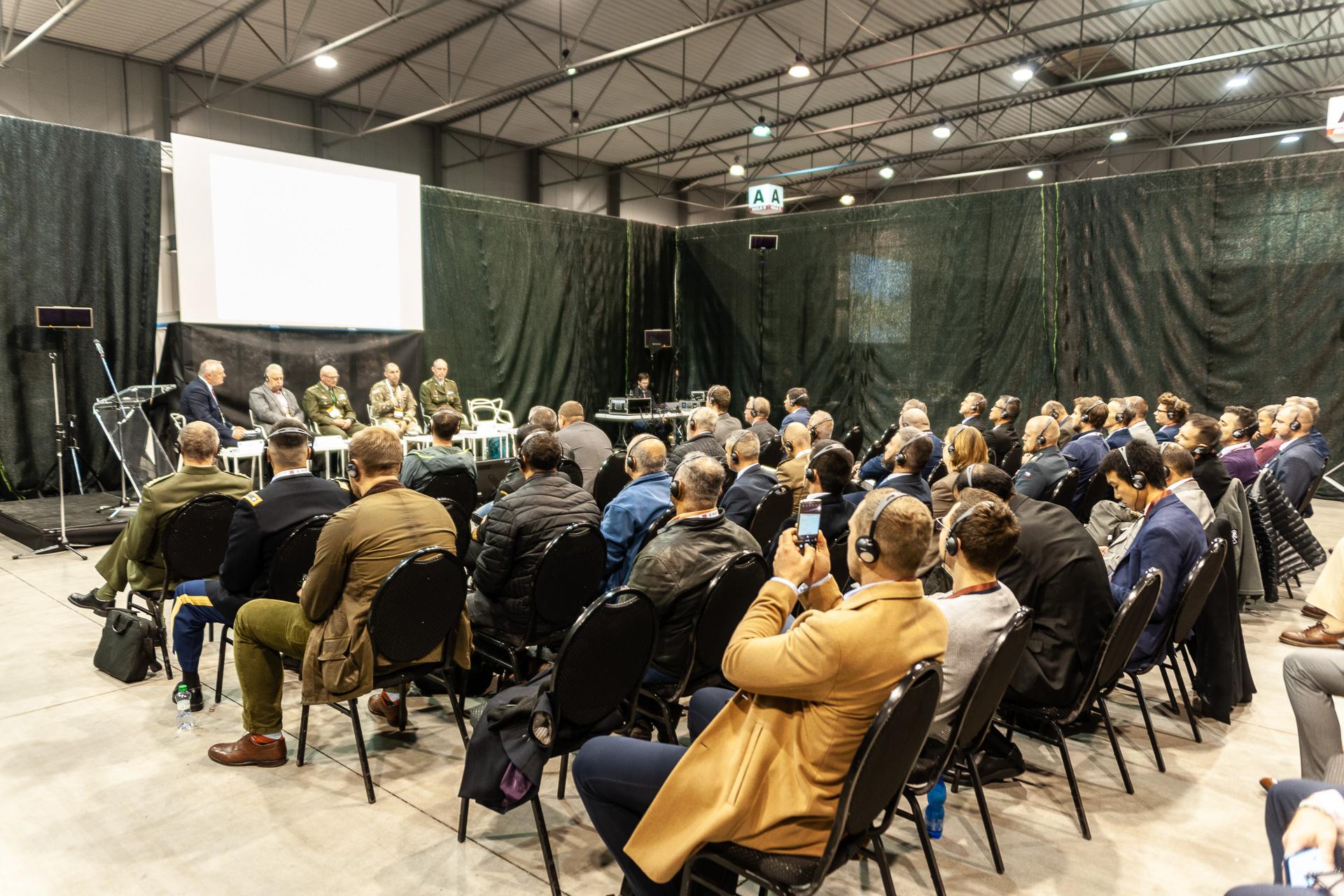 FUTURE FORCES FORUM & Exhibition foto 4